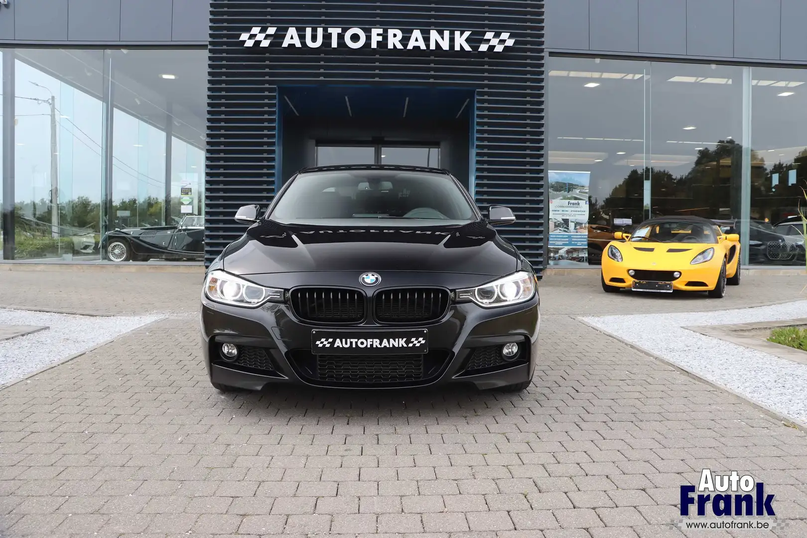 BMW 318 D / M-SPORT / XENON / NAVI PRO / PDC A / LEER Noir - 2