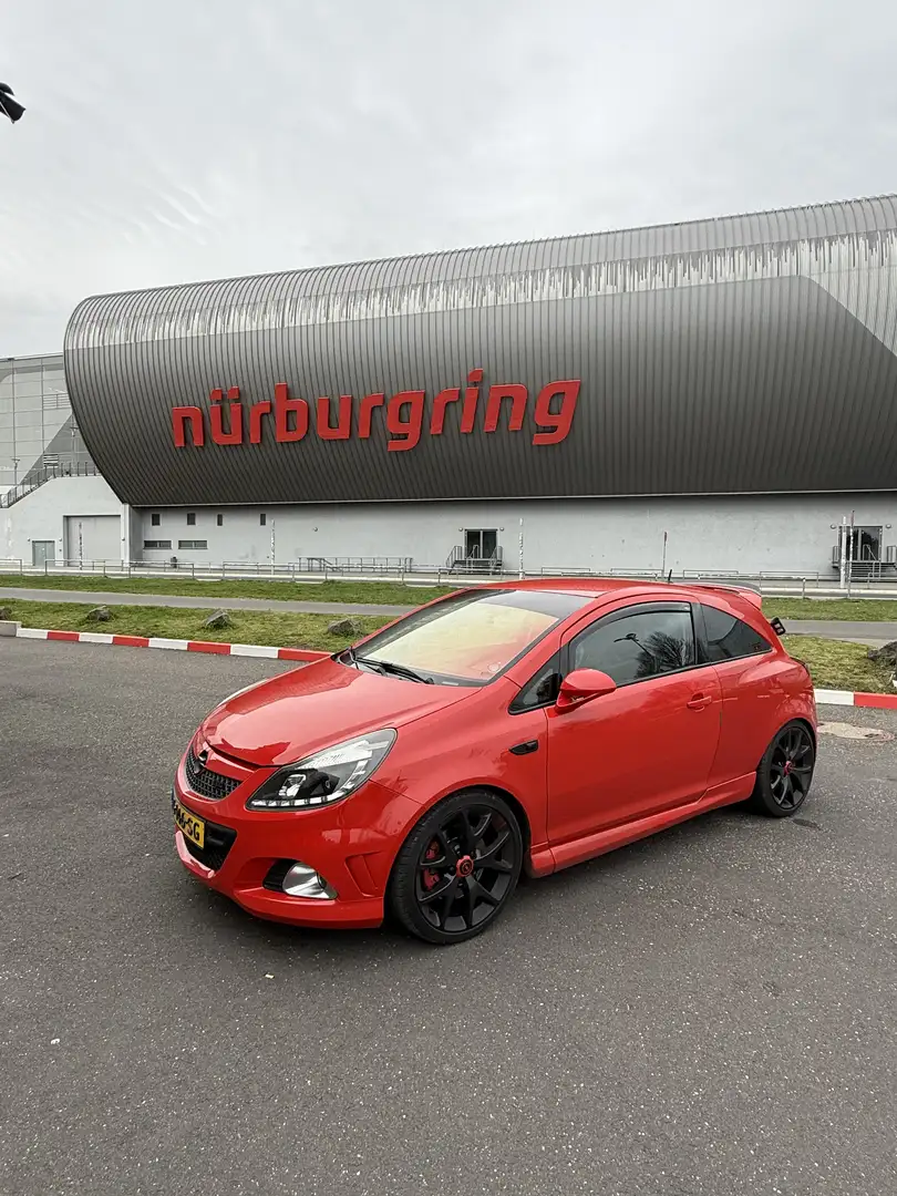 Opel Corsa 1.6 - 16v Turbo OPC Stage1 220PK Rood - 1