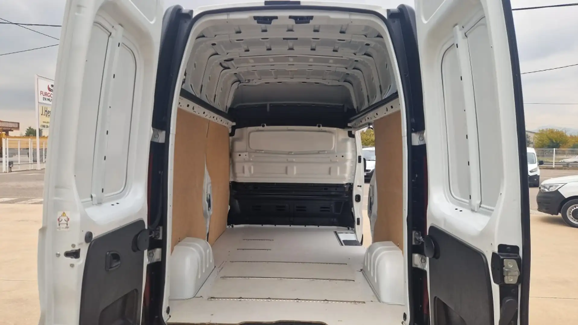 Renault Trafic Furgón L2H2 BluedCi 110kW CU aumentada - 2