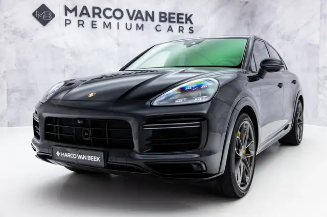 Porsche Cayenne view 10