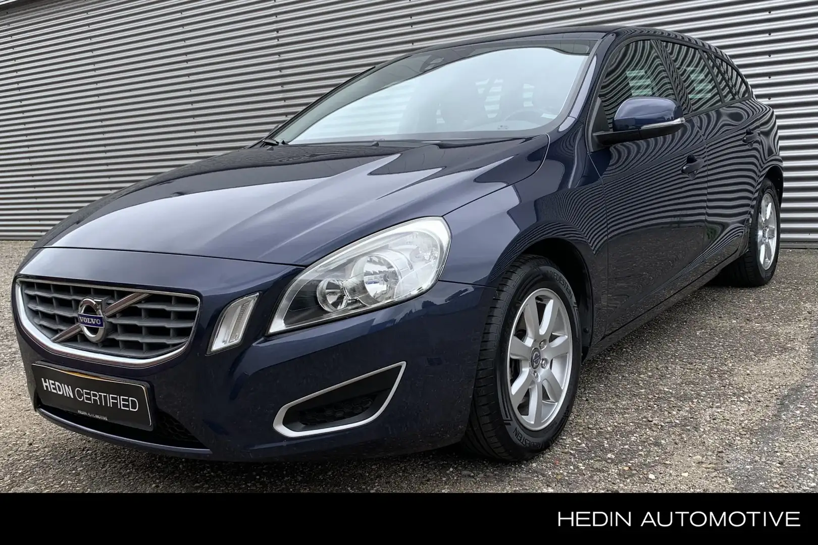 Volvo V60 1.6 T4 Kinetic Blauw - 1