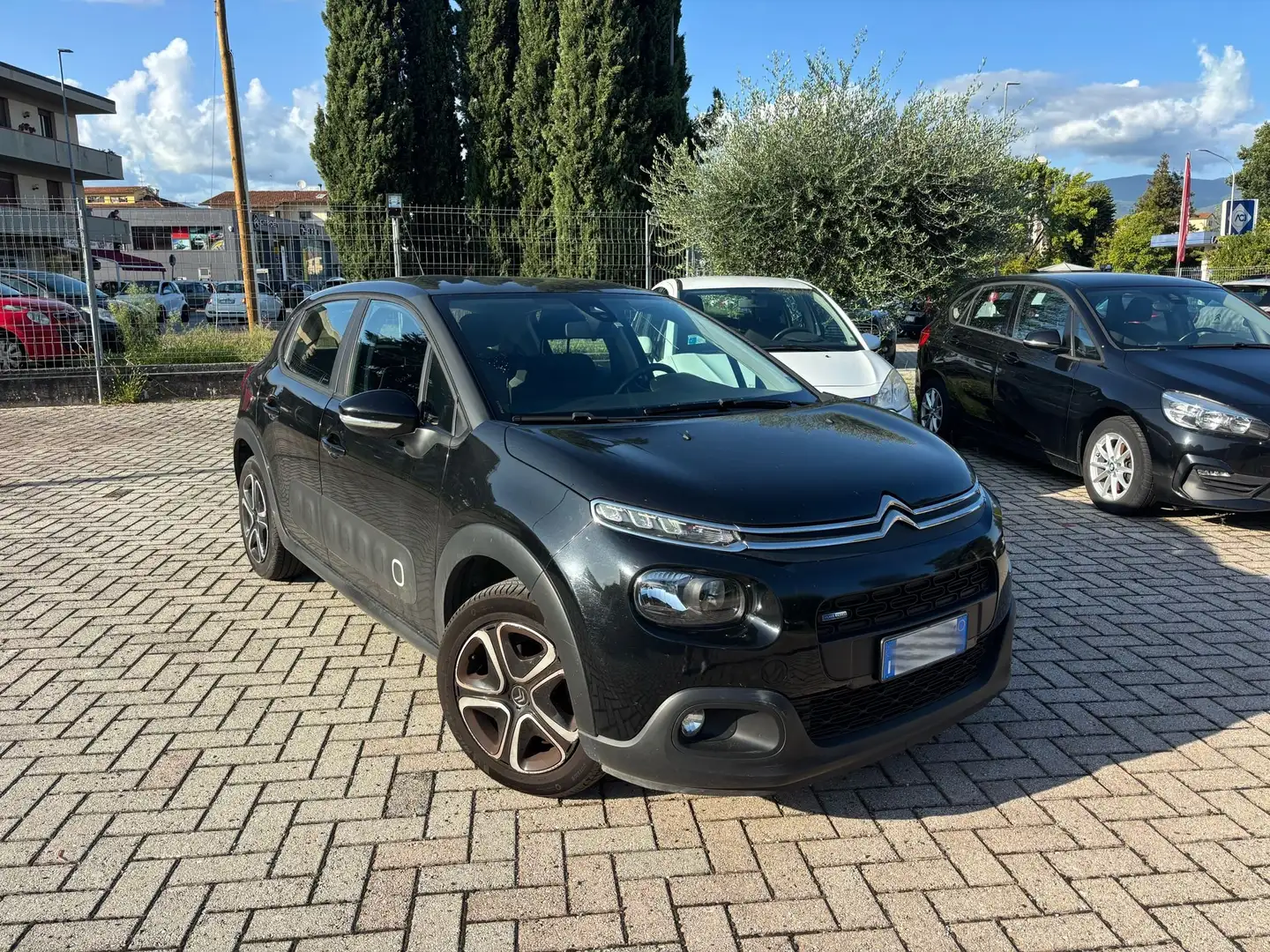 Citroen C3 C3 III 2017 1.2 puretech Feel 82cv neopatentati Nero - 1