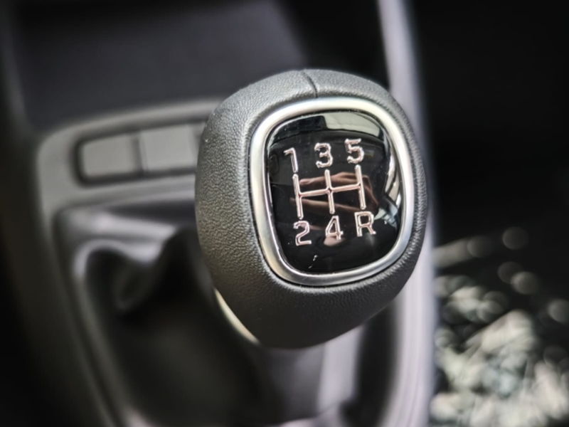 Hyundai i10 2WD Select Navi Kamera — photo 12