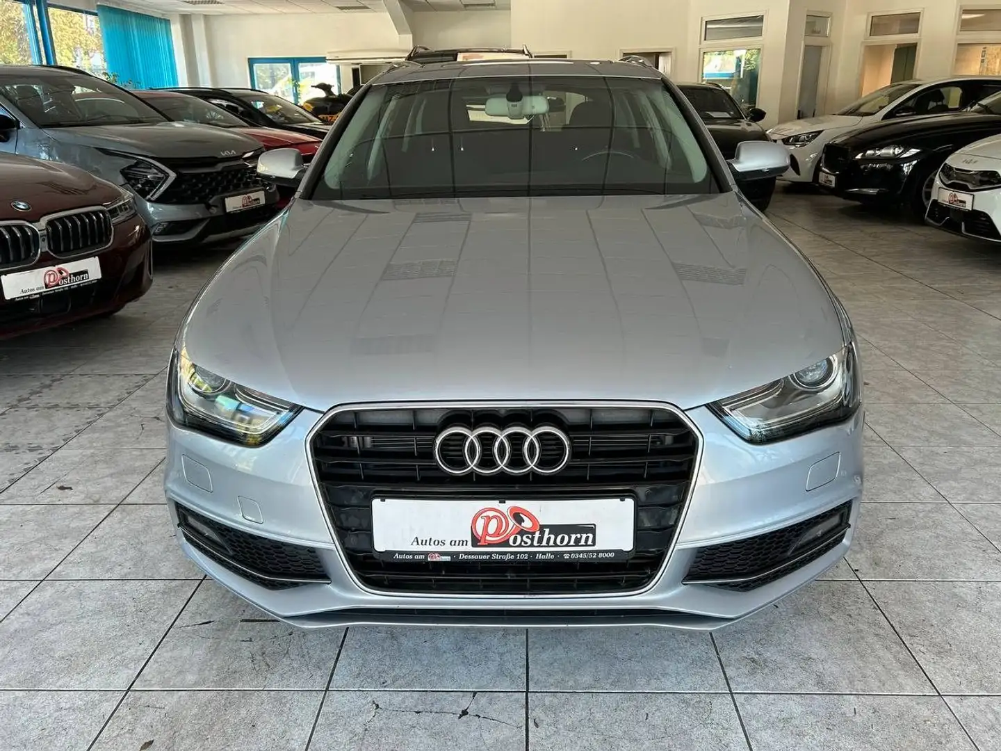 Audi A4 Avant S-Line Klima Navi Xennon PDC Argent - 2