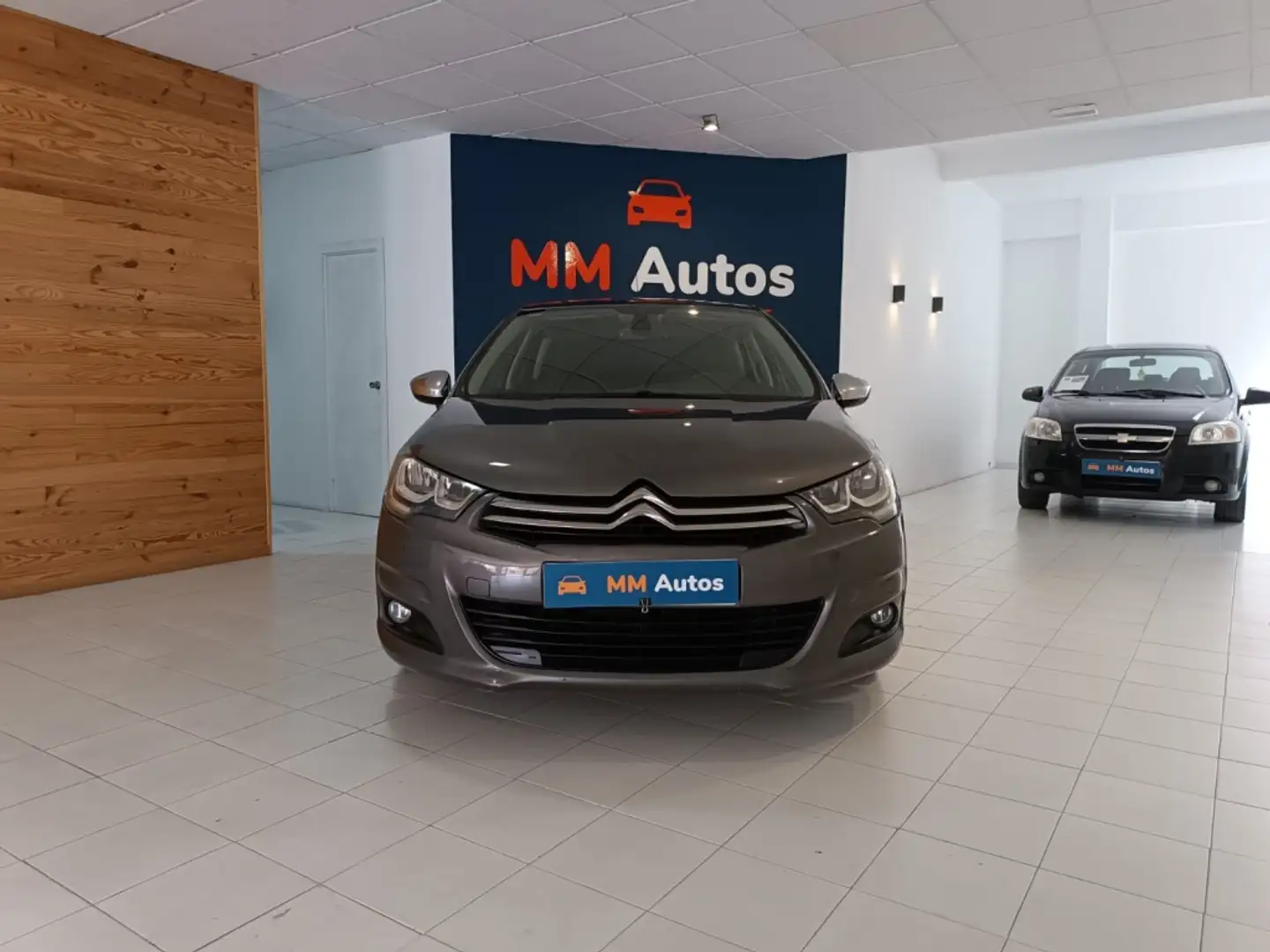 Citroen C4 1.6BlueHDI Feel Edition 100 Gris - 2