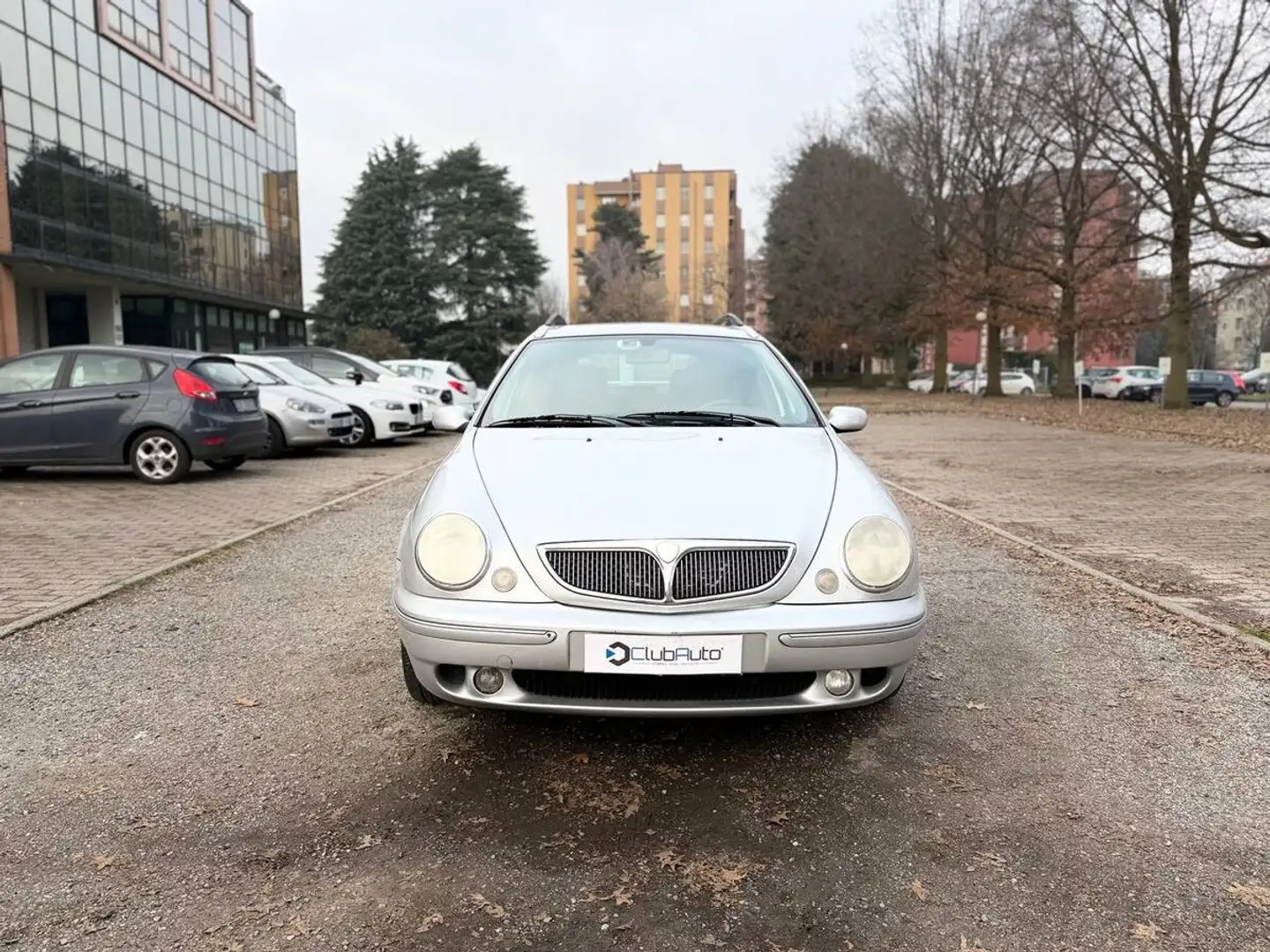 Lancia Lybra Lybra SW 1.9 Jtd Intensa Silber - 2