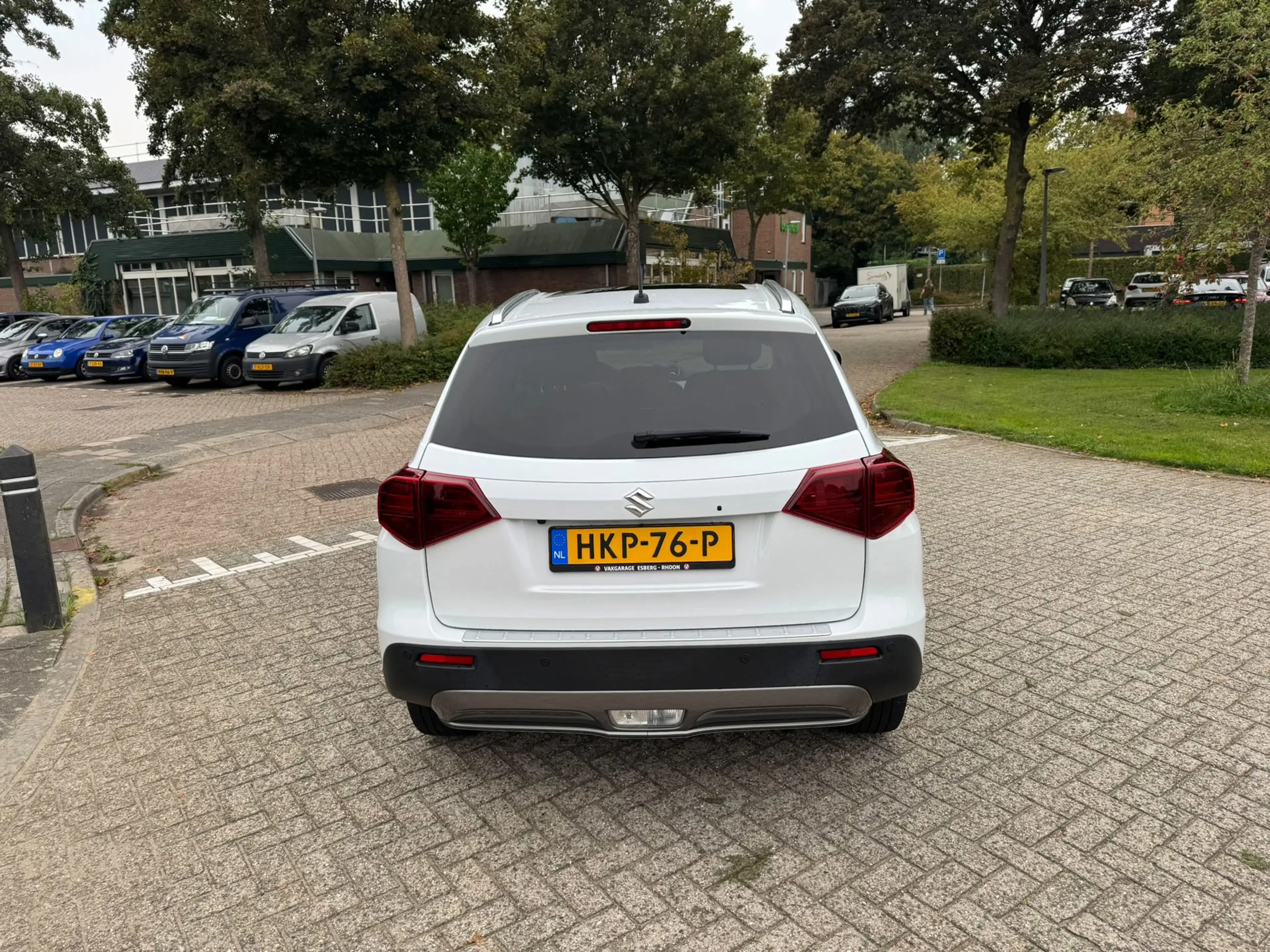 Suzuki Vitara 1.5 Hybrid Style — photo 6