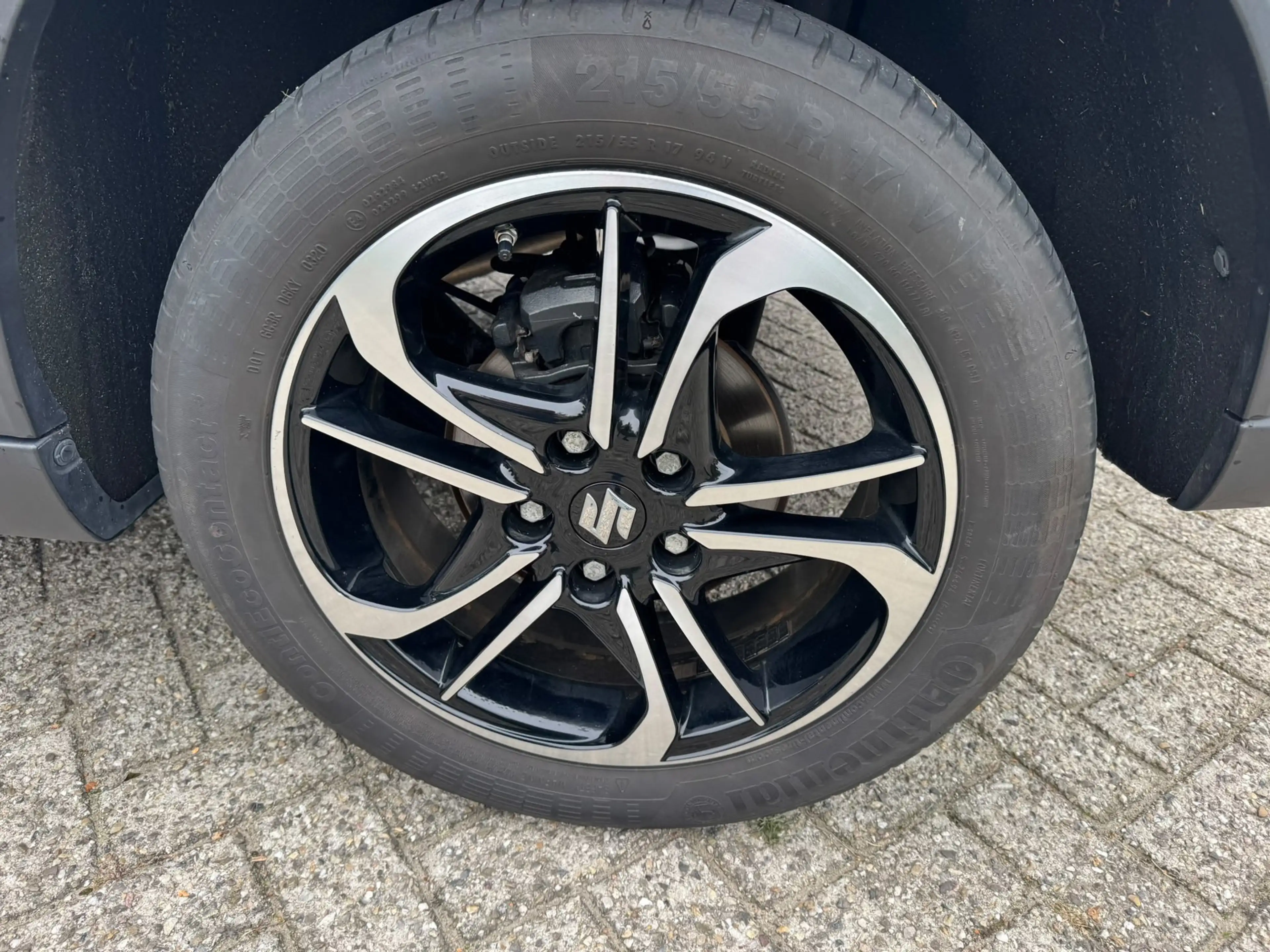 Suzuki Vitara 1.5 Hybrid Style — photo 17