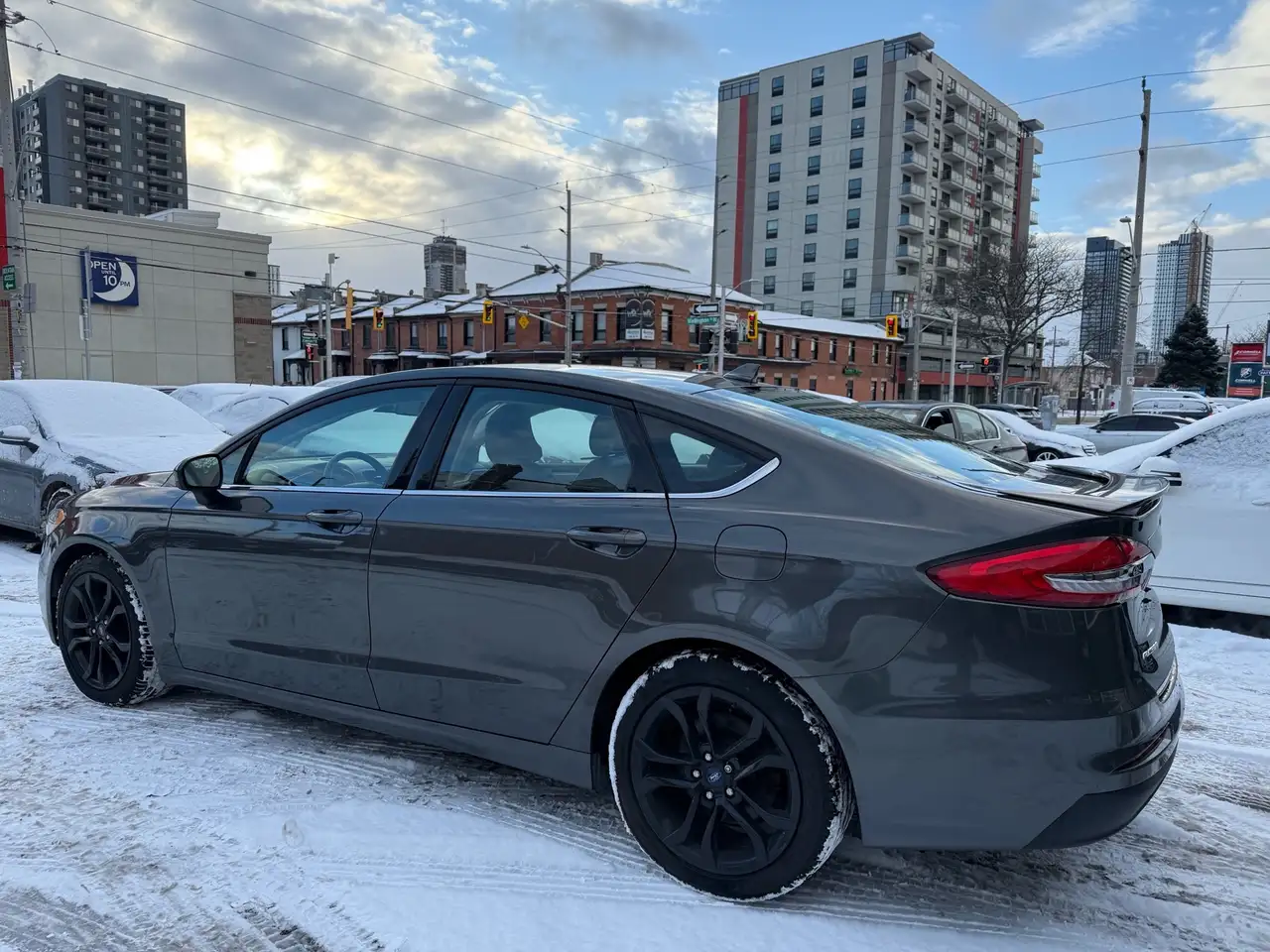 Ford Fusion снимка Ford Fusion