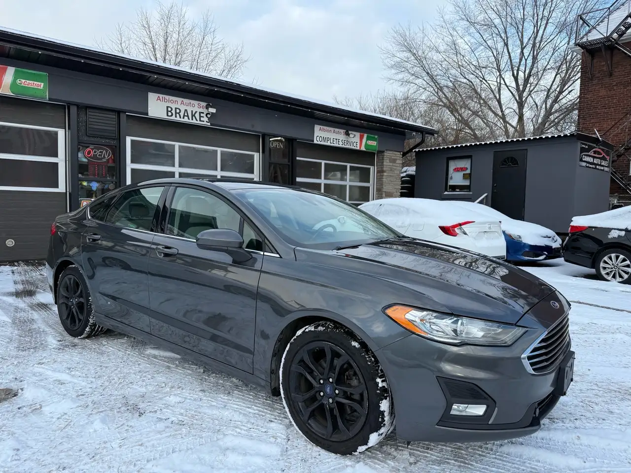 Ford Fusion снимка Ford Fusion