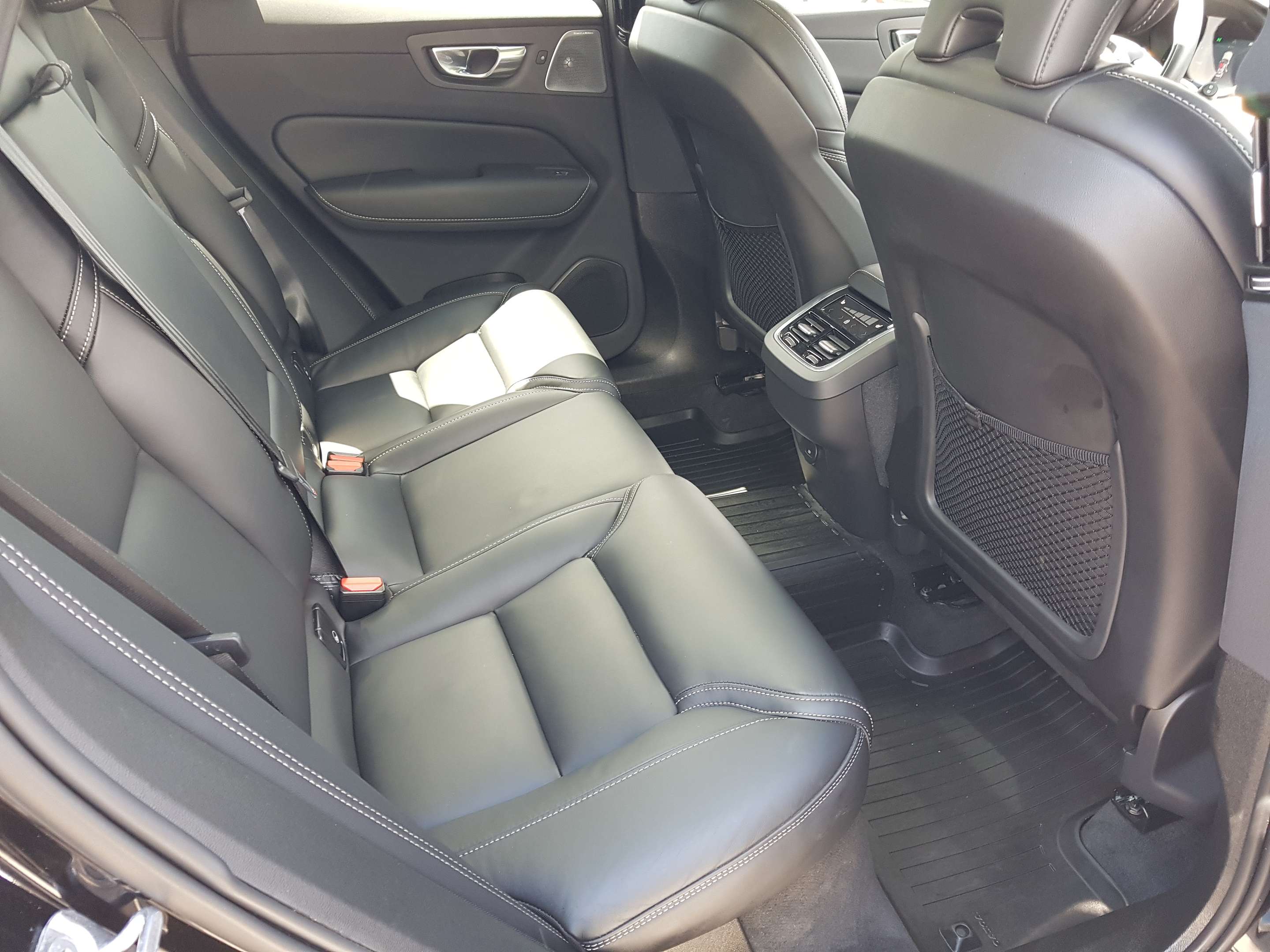 2022 Volvo XC60 B6 AWD Inscription |CPO|300HP|B&W| thumb 16