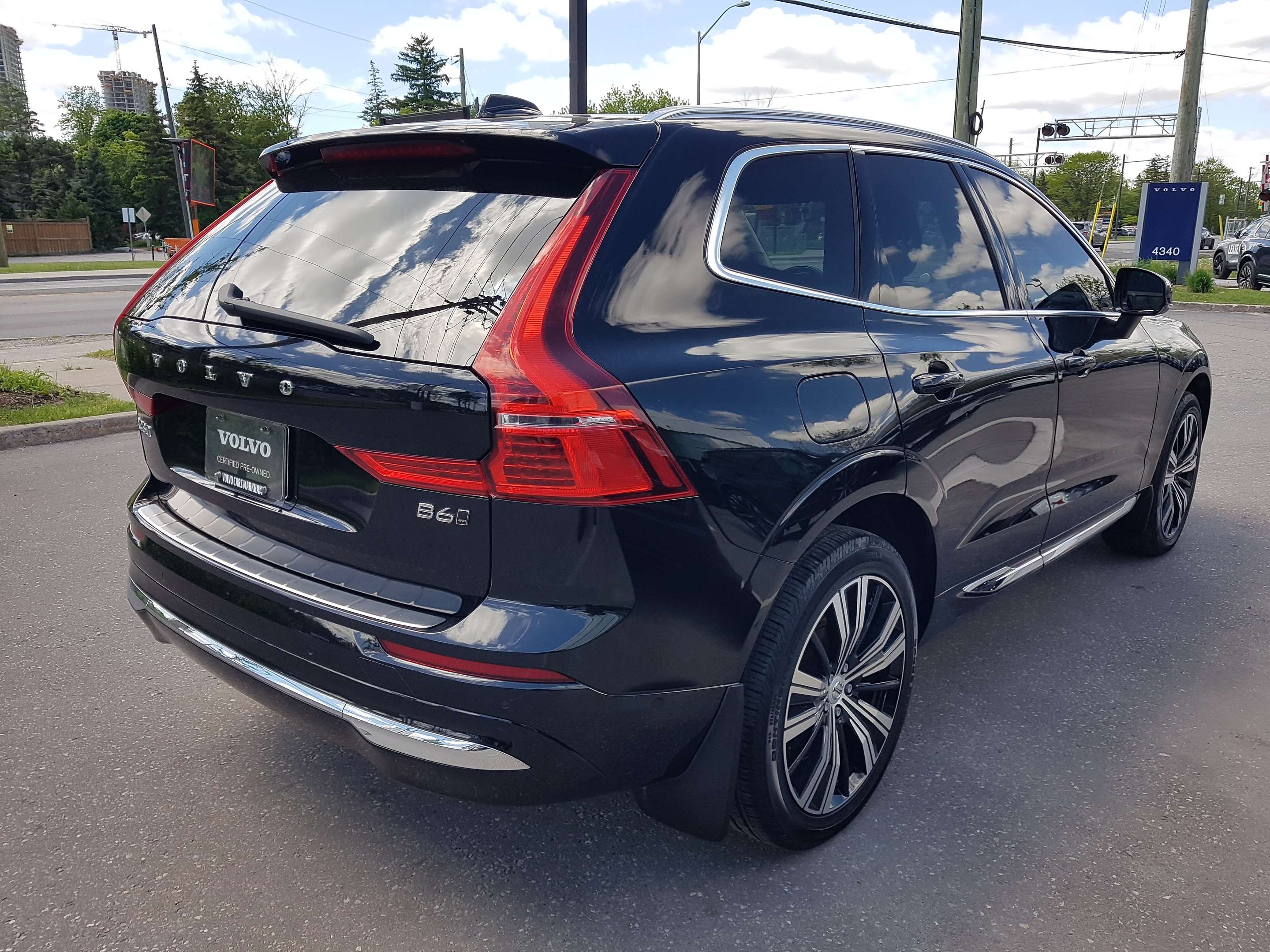 2022 Volvo XC60 B6 AWD Inscription |CPO|300HP|B&W| thumb 6