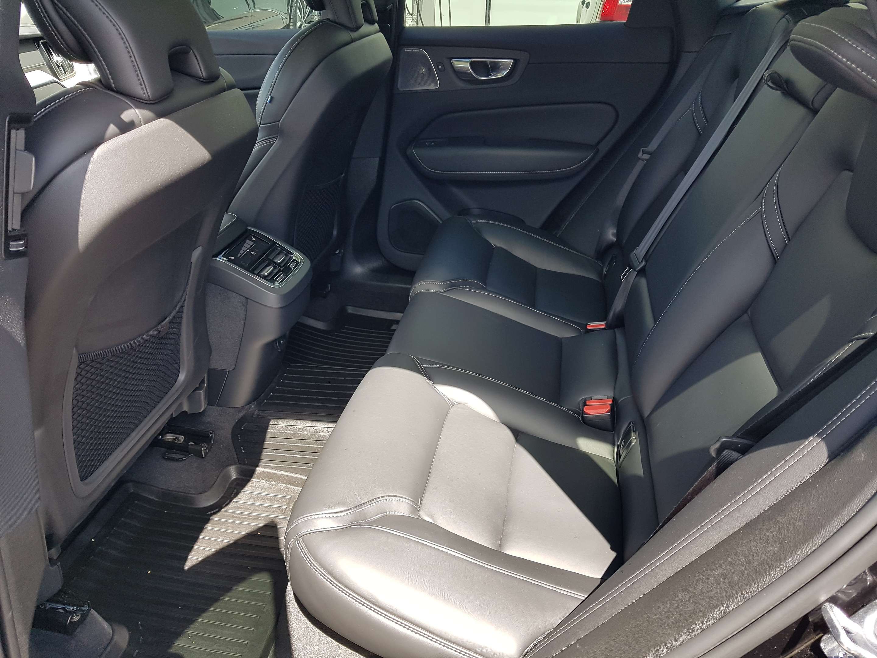 2022 Volvo XC60 B6 AWD Inscription |CPO|300HP|B&W| thumb 22