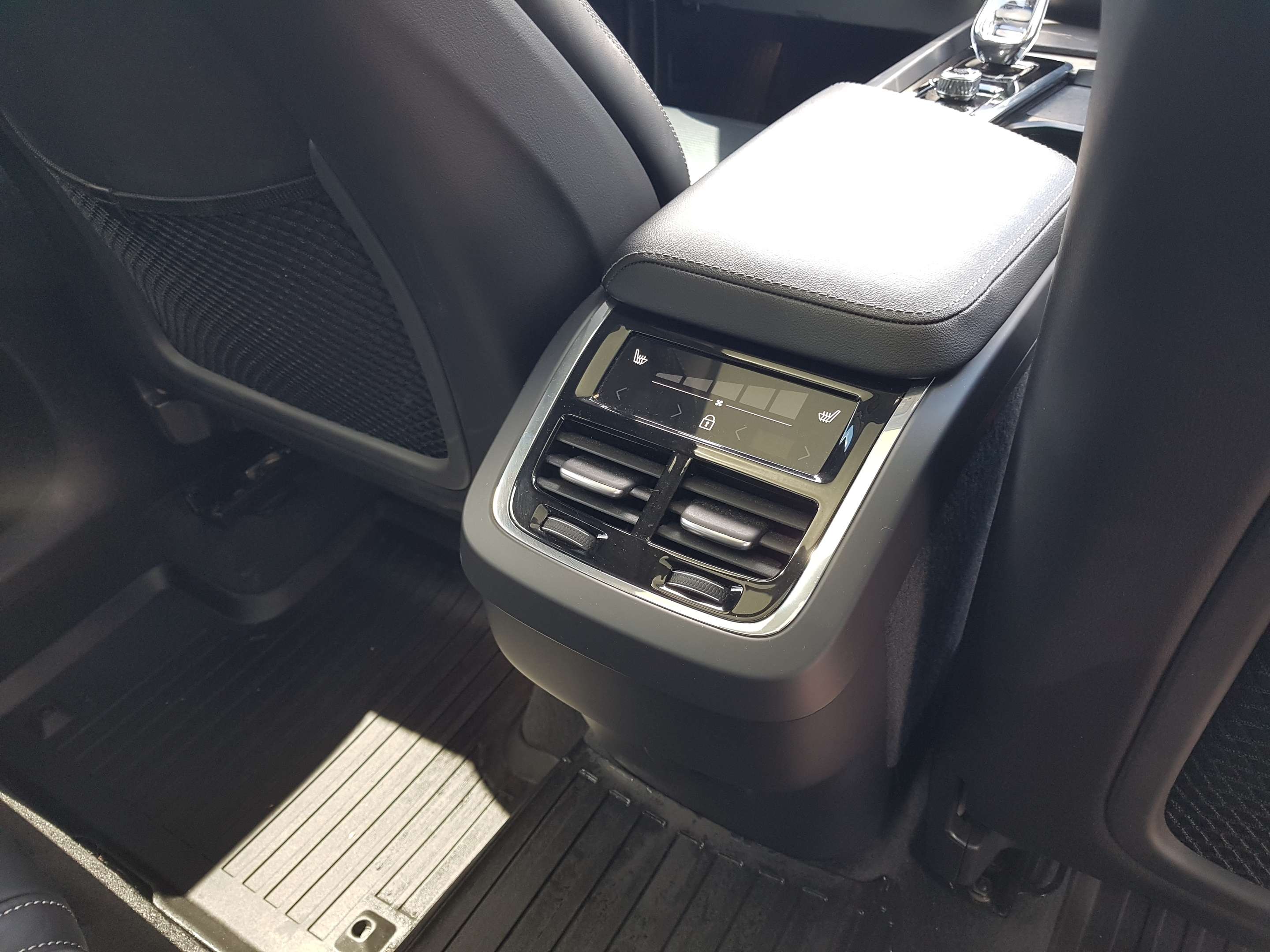 2022 Volvo XC60 B6 AWD Inscription |CPO|300HP|B&W| thumb 17