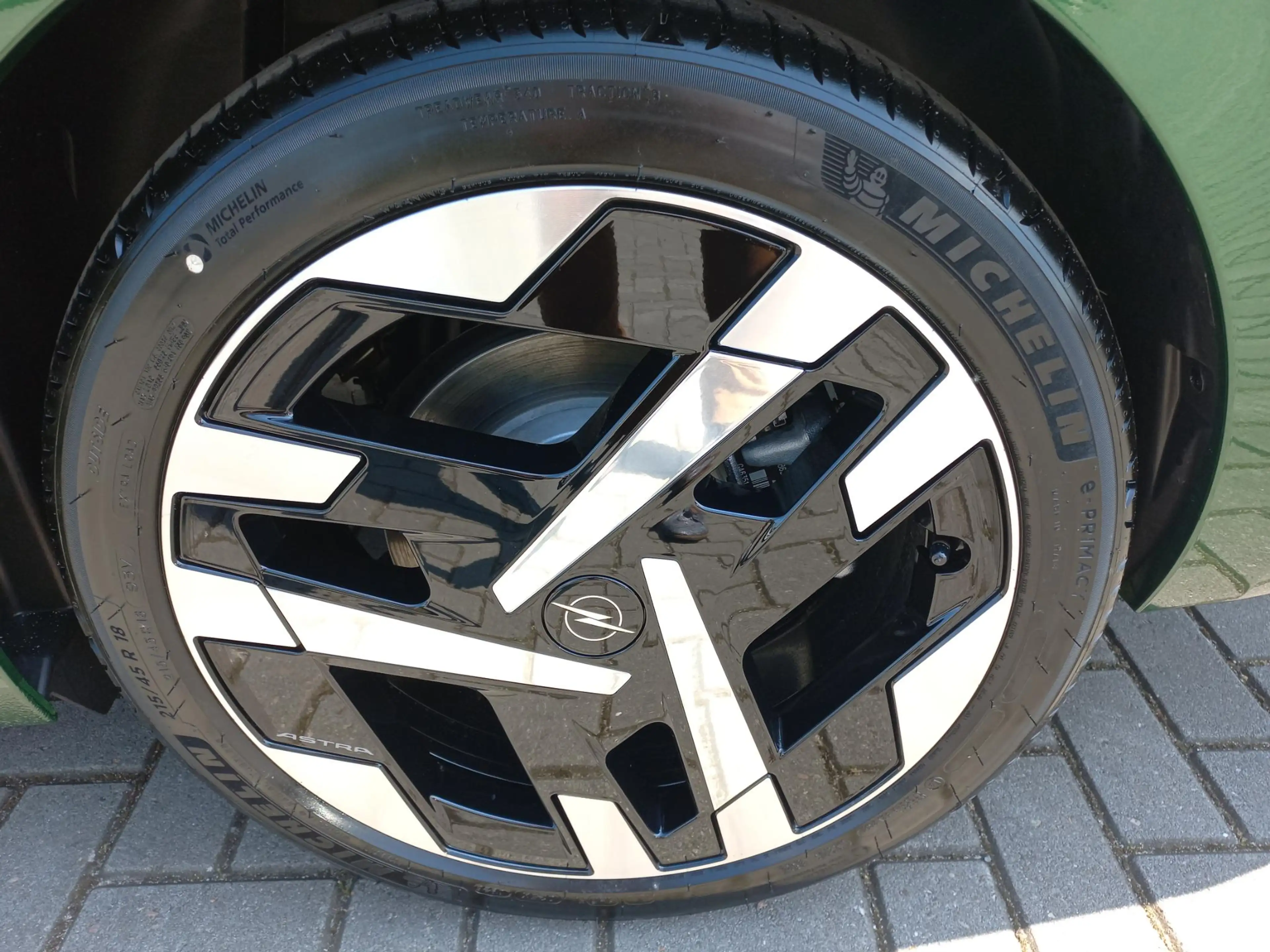 Opel Astra Electric Sports Tourer 58kWh Business Edition | Cl — photo 8