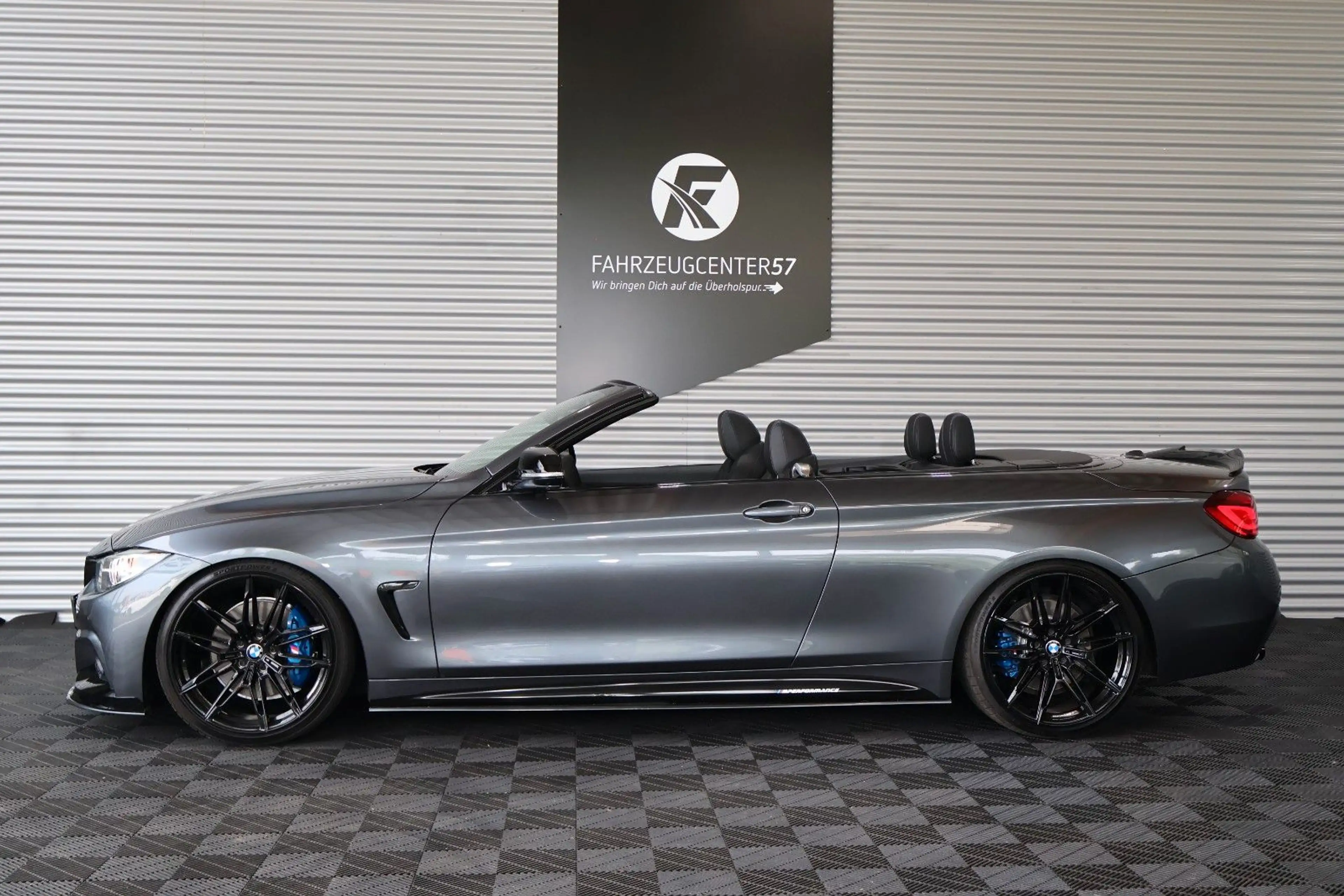 BMW 440 i Cabrio M-PAKET/HUD/H&K/CARPLAY/KAMERA/20" — photo 2