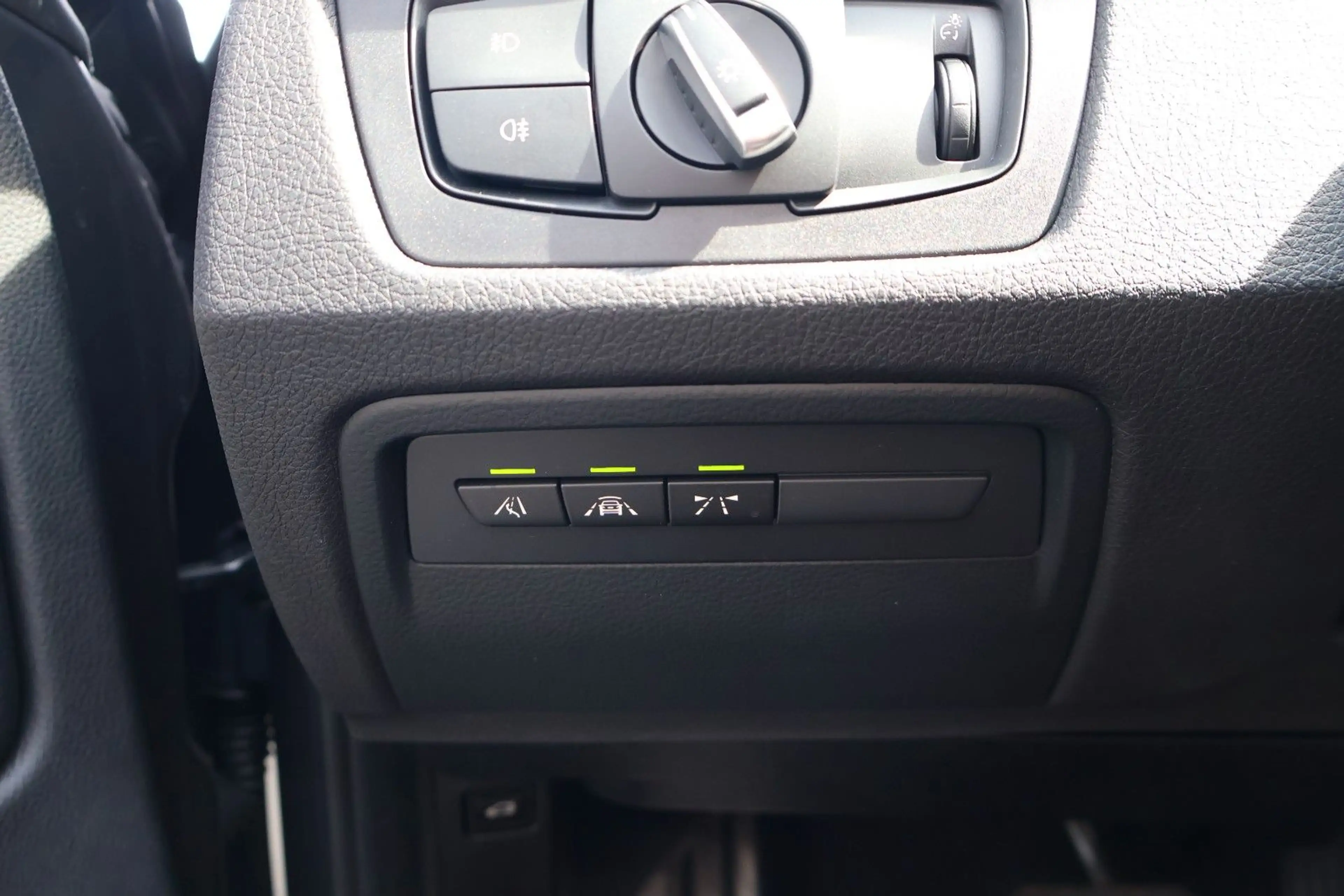 BMW 440 i Cabrio M-PAKET/HUD/H&K/CARPLAY/KAMERA/20" — photo 13