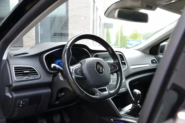 Renault Megane view 6