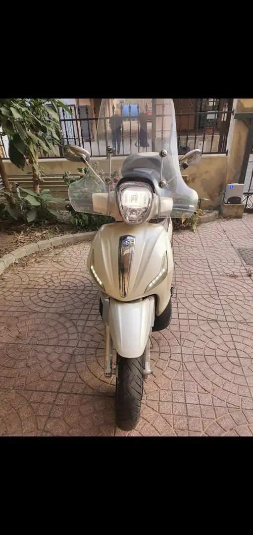 Piaggio Beverly 300 Bronze - 1
