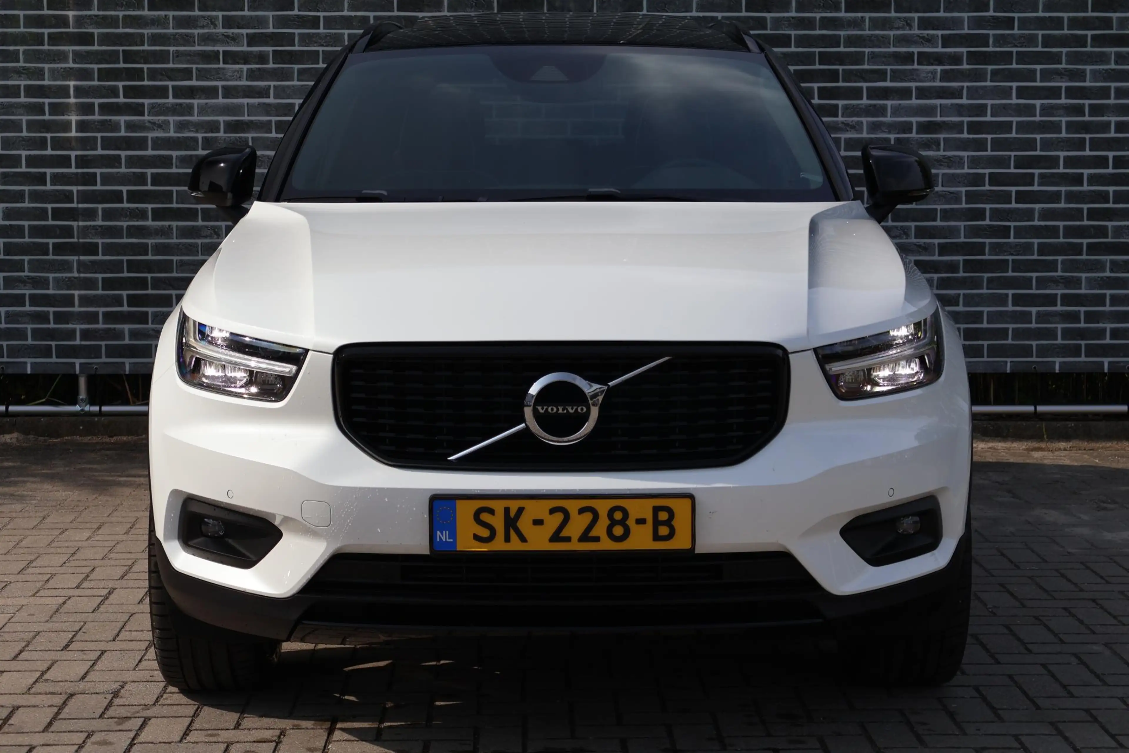 Volvo XC40 2.0 T5 AWD R-Design Intro Edition | Trekhaak | Two — photo 5