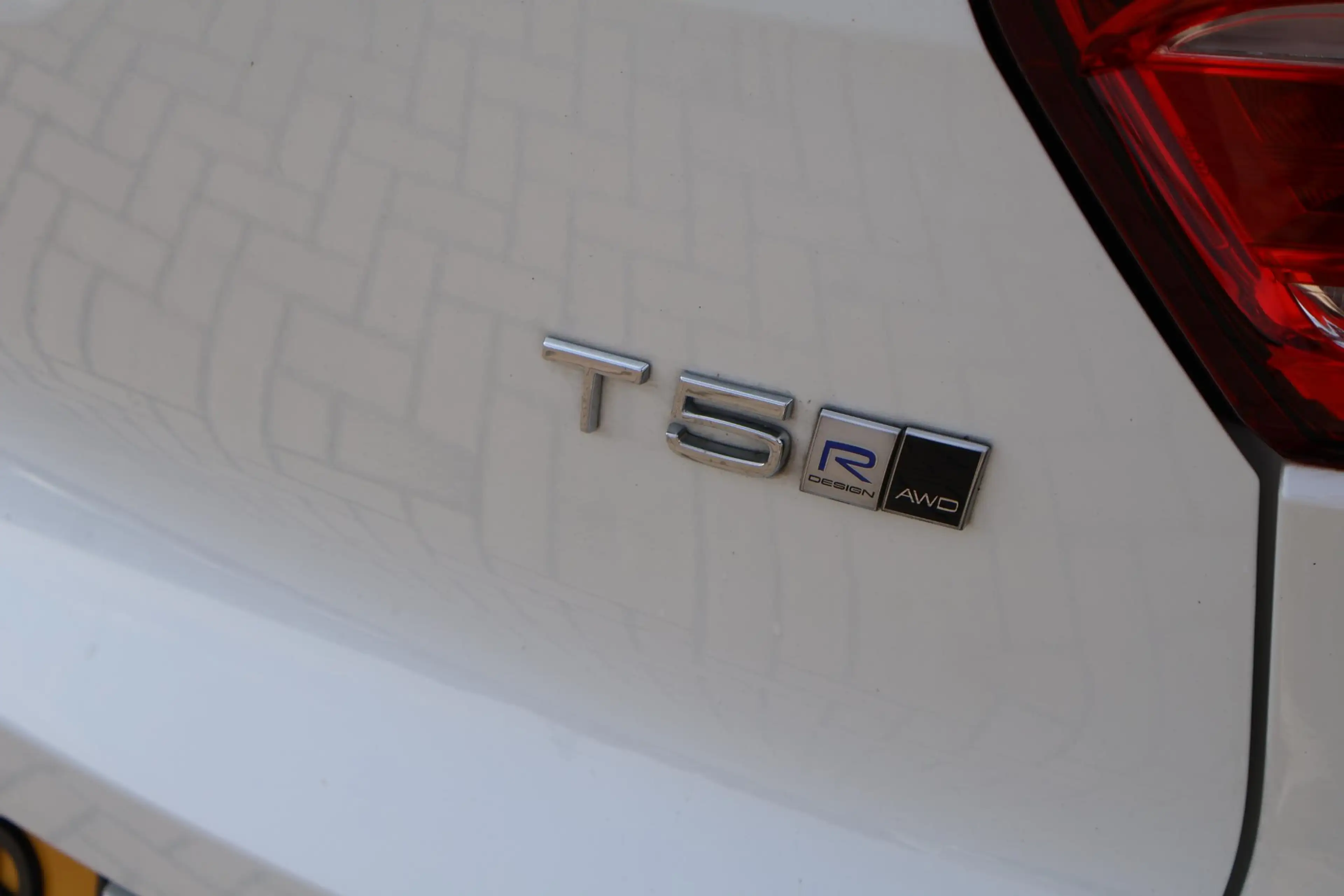Volvo XC40 2.0 T5 AWD R-Design Intro Edition | Trekhaak | Two — photo 15