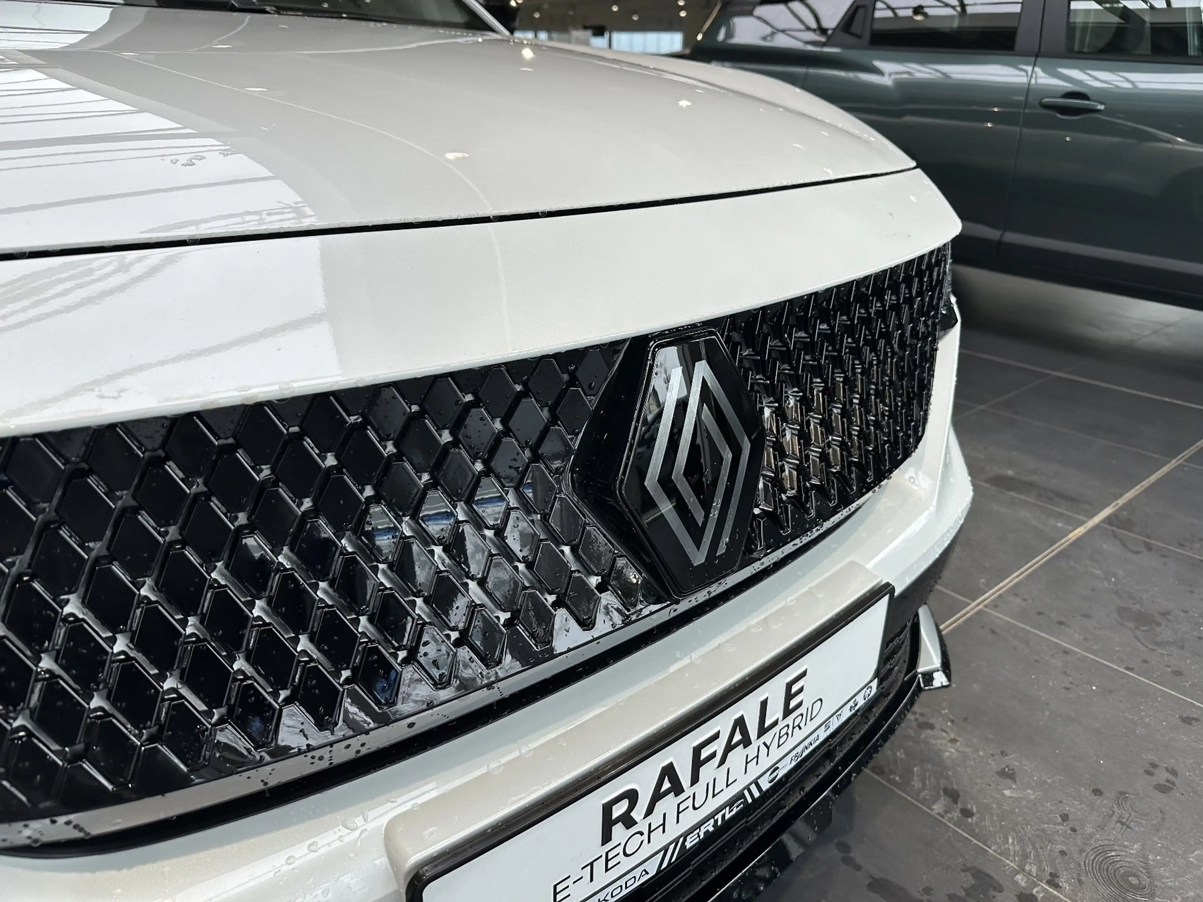 Renault Rafale Techno Full Hybrid 200 PS — photo 6