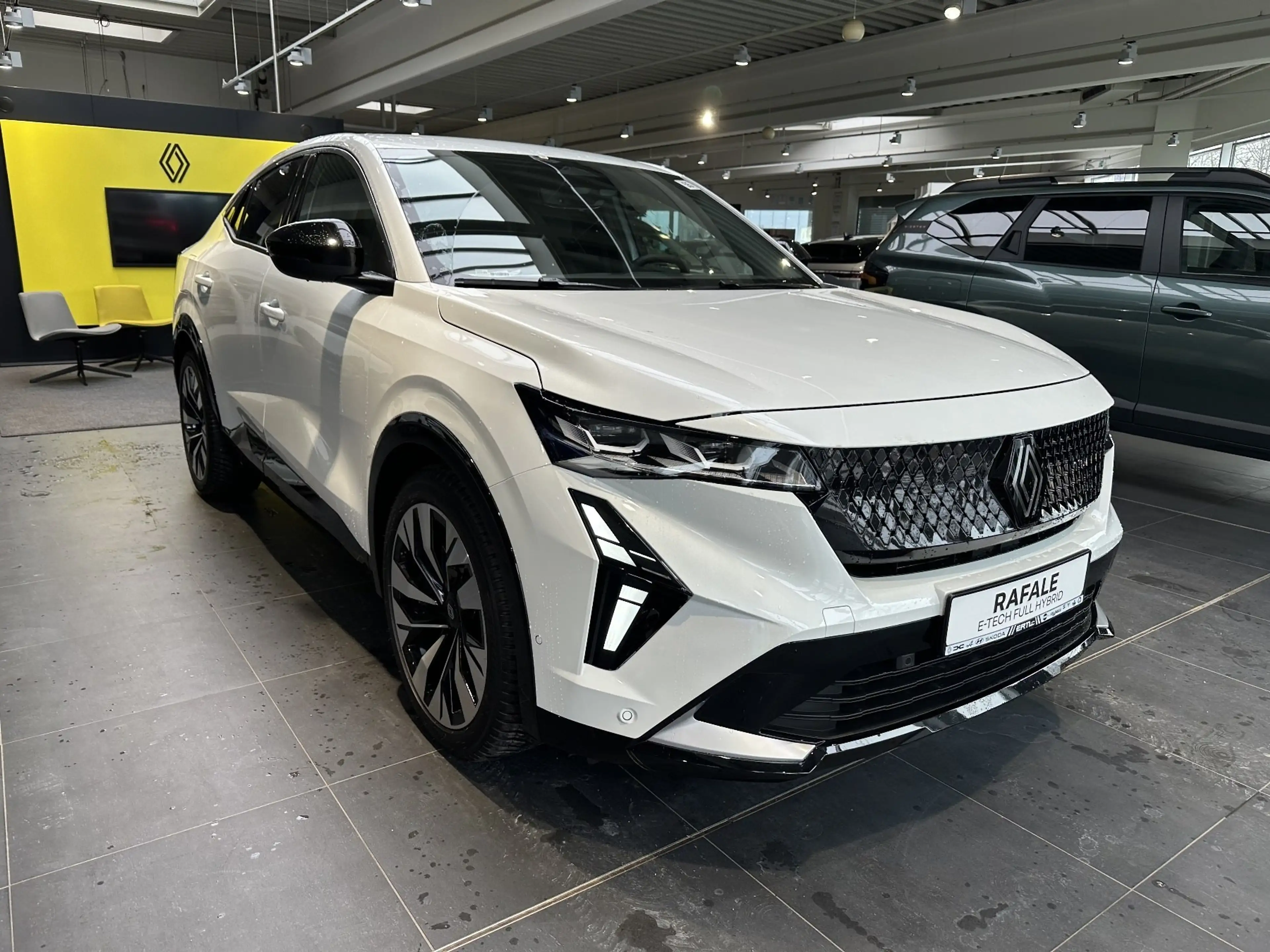 Renault Rafale Techno Full Hybrid 200 PS — photo 5