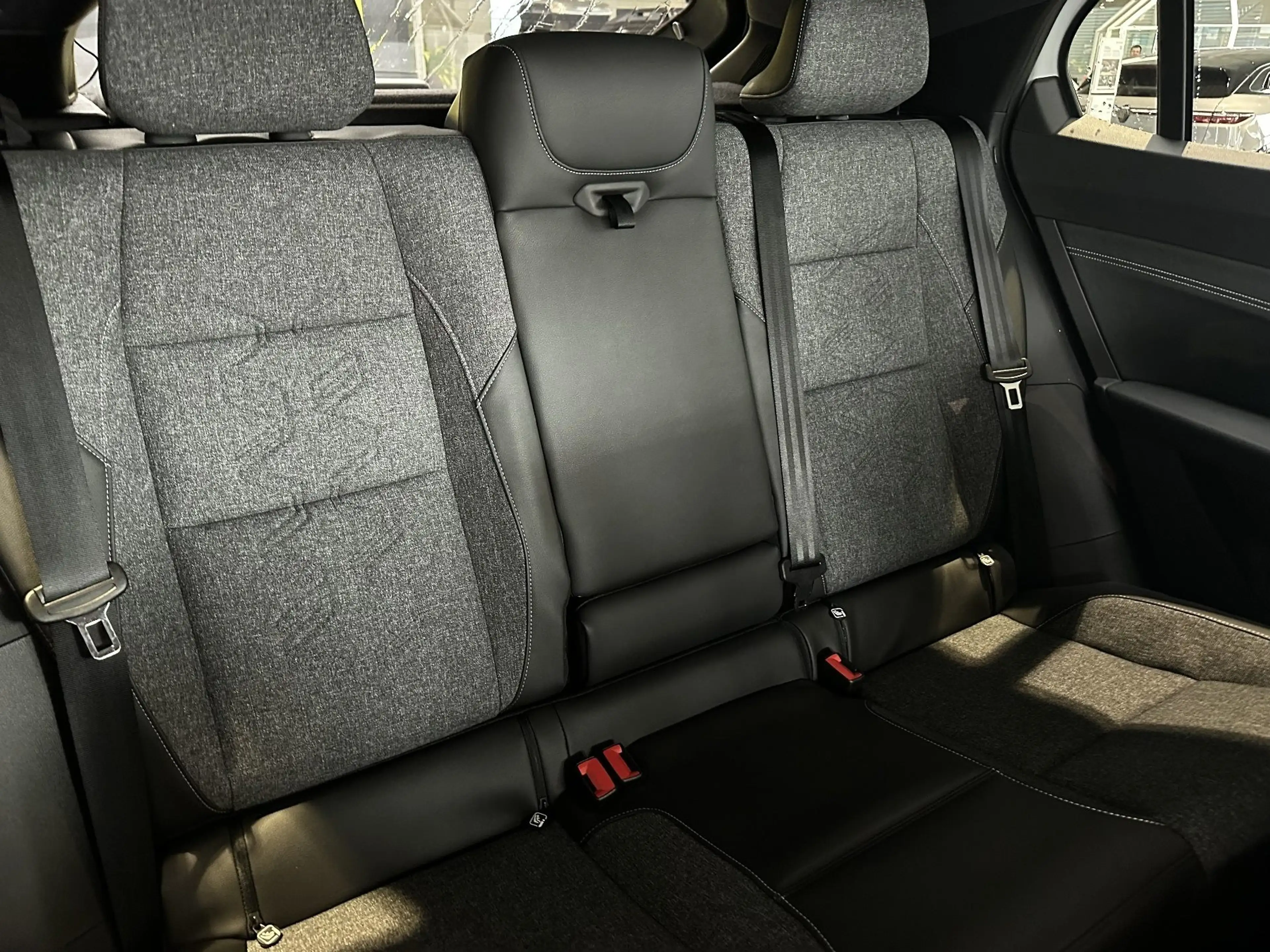 Renault Rafale Techno Full Hybrid 200 PS — photo 12