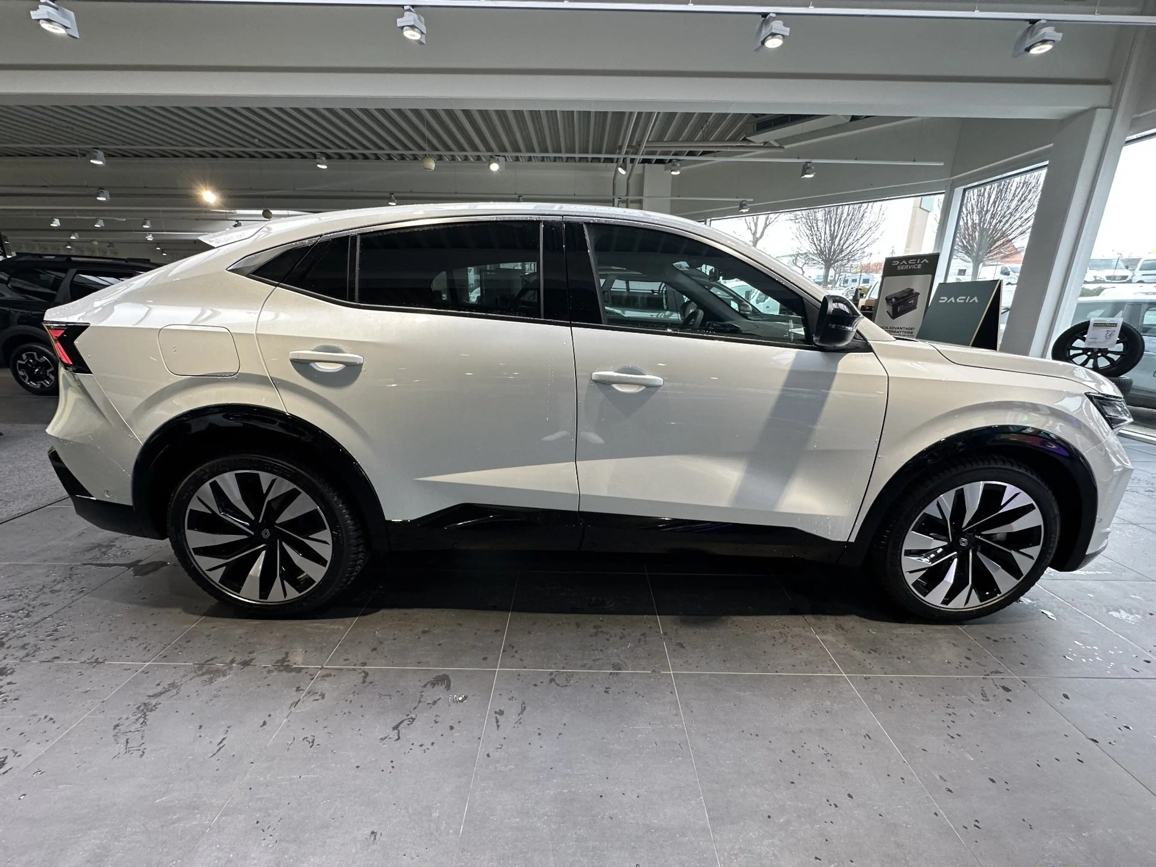 Renault Rafale Techno Full Hybrid 200 PS — photo 7