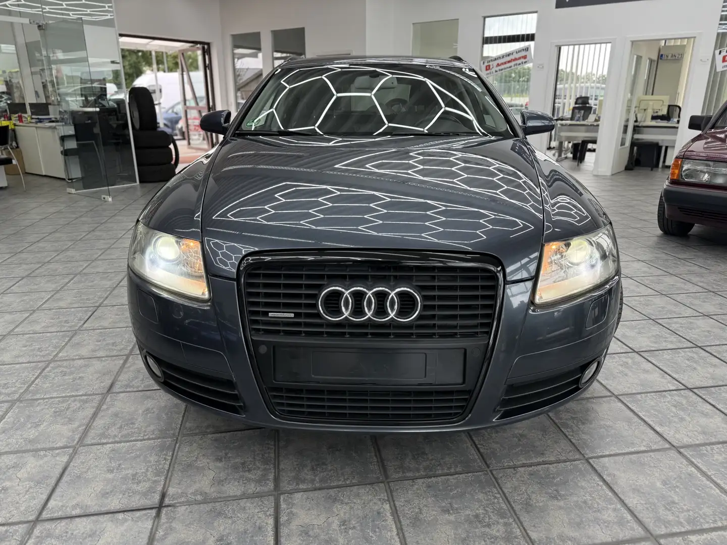 Audi A6 3.2 FSI quattro, Leder, Bose, GSHD, Navi, PDC Blau - 2