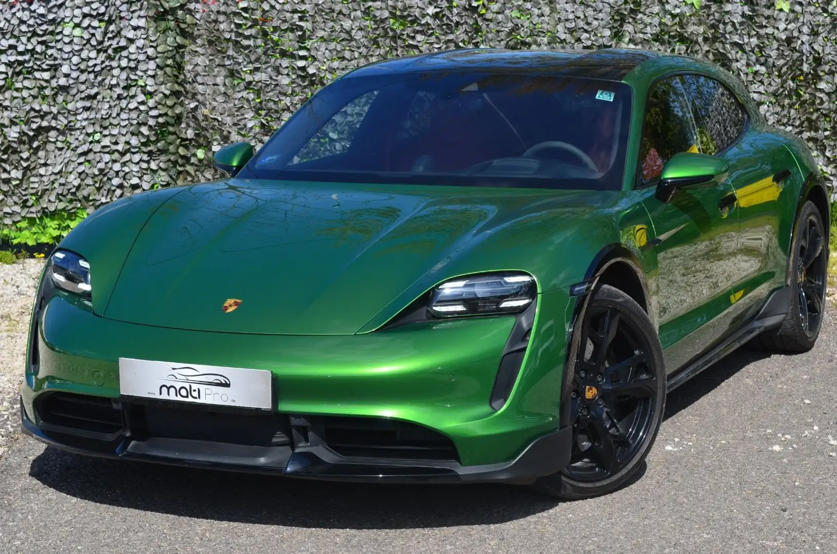 Porsche Taycan Cross Turismo Turbo S Grün - 1