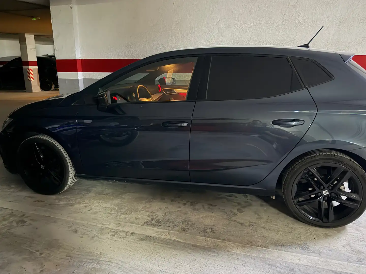 SEAT Ibiza Ibiza ST 1.4 EcoTSI S Gris - 1