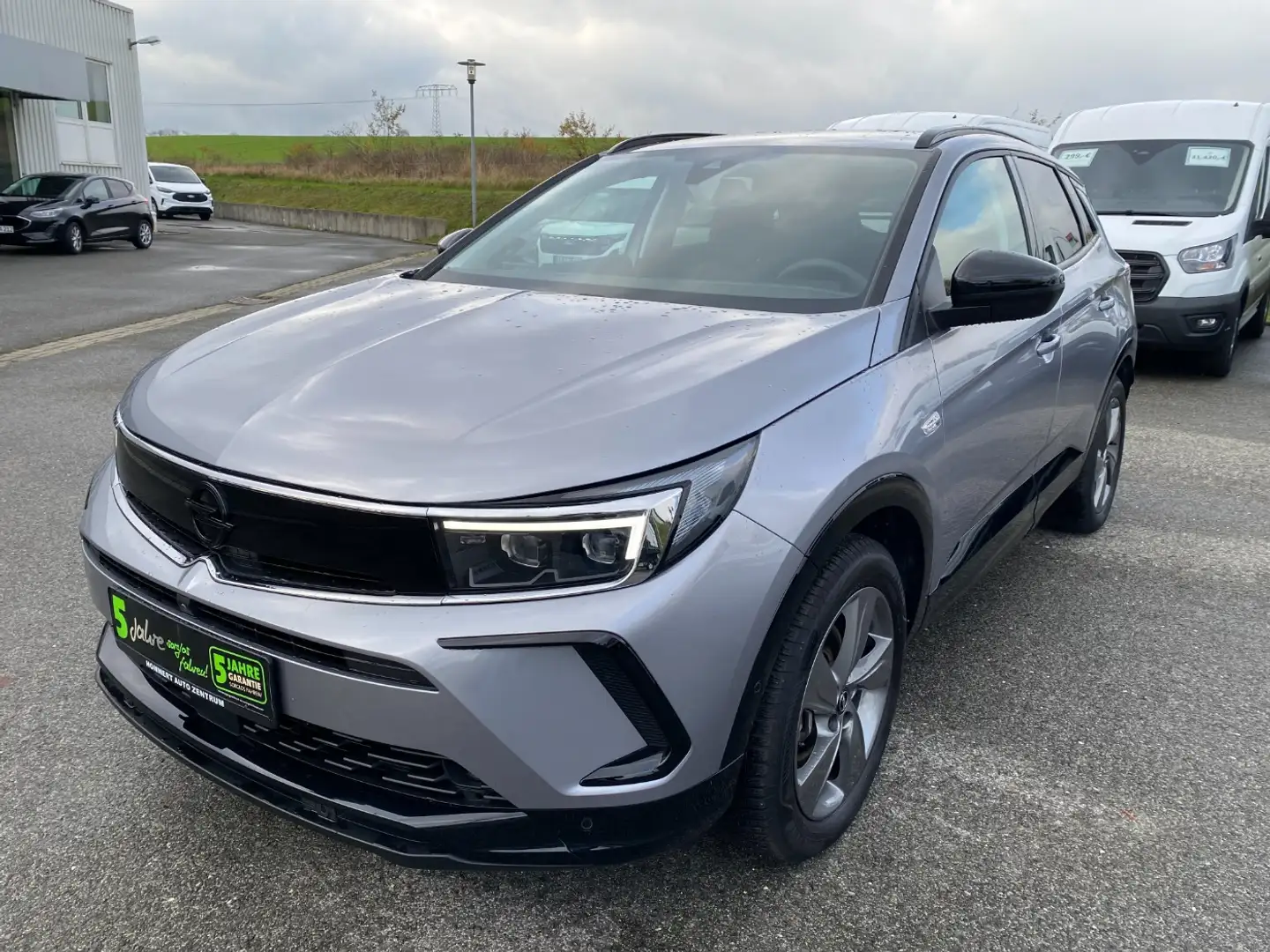 Opel Grandland 1.2 Turbo GS Line LED+Navi+SHZ+2xKlima Grey - 2