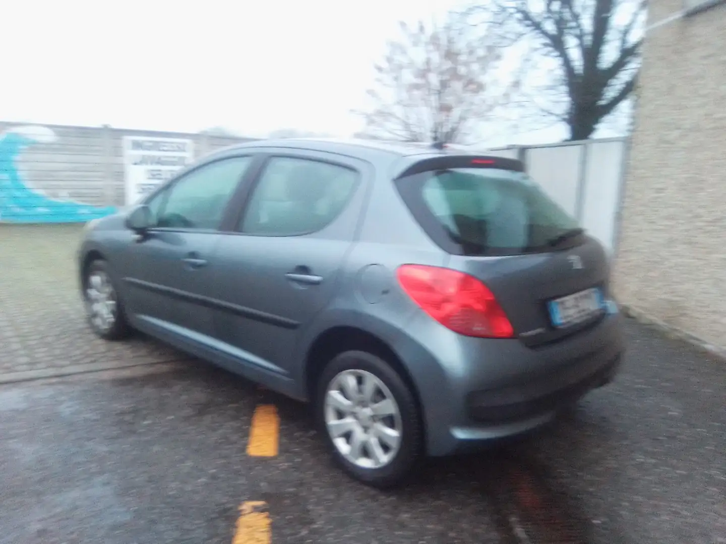Peugeot 207 207 5p 1.4 16v XT Gris - 2