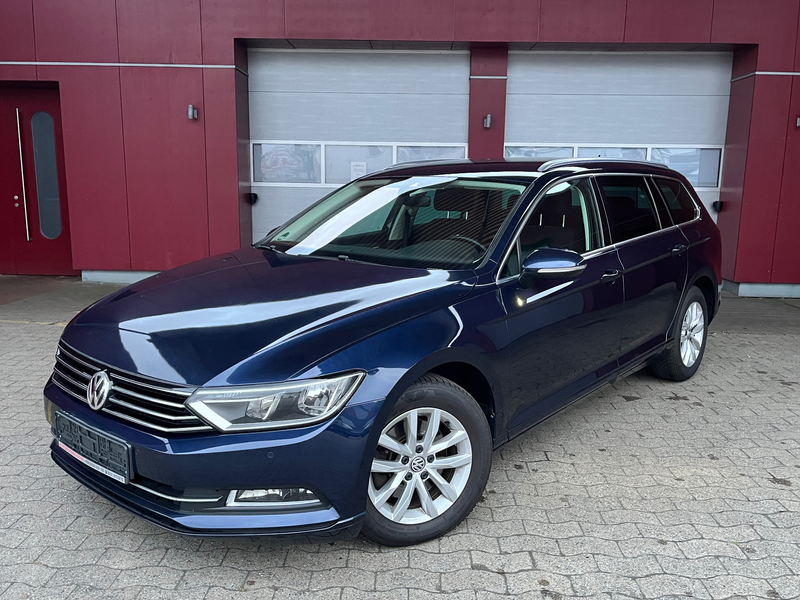 Volkswagen Passat Variant Comfortline/RKamera/AHK/ACC/EL Heckklappe/ergoSitz/Navi