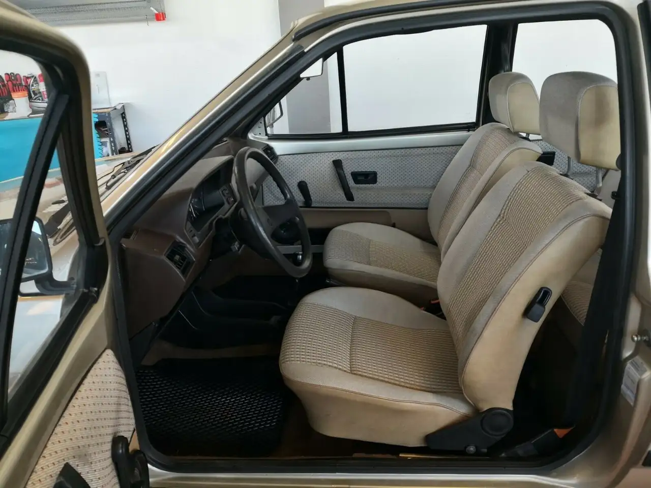 Volkswagen Polo - Oldtimer, foto 9