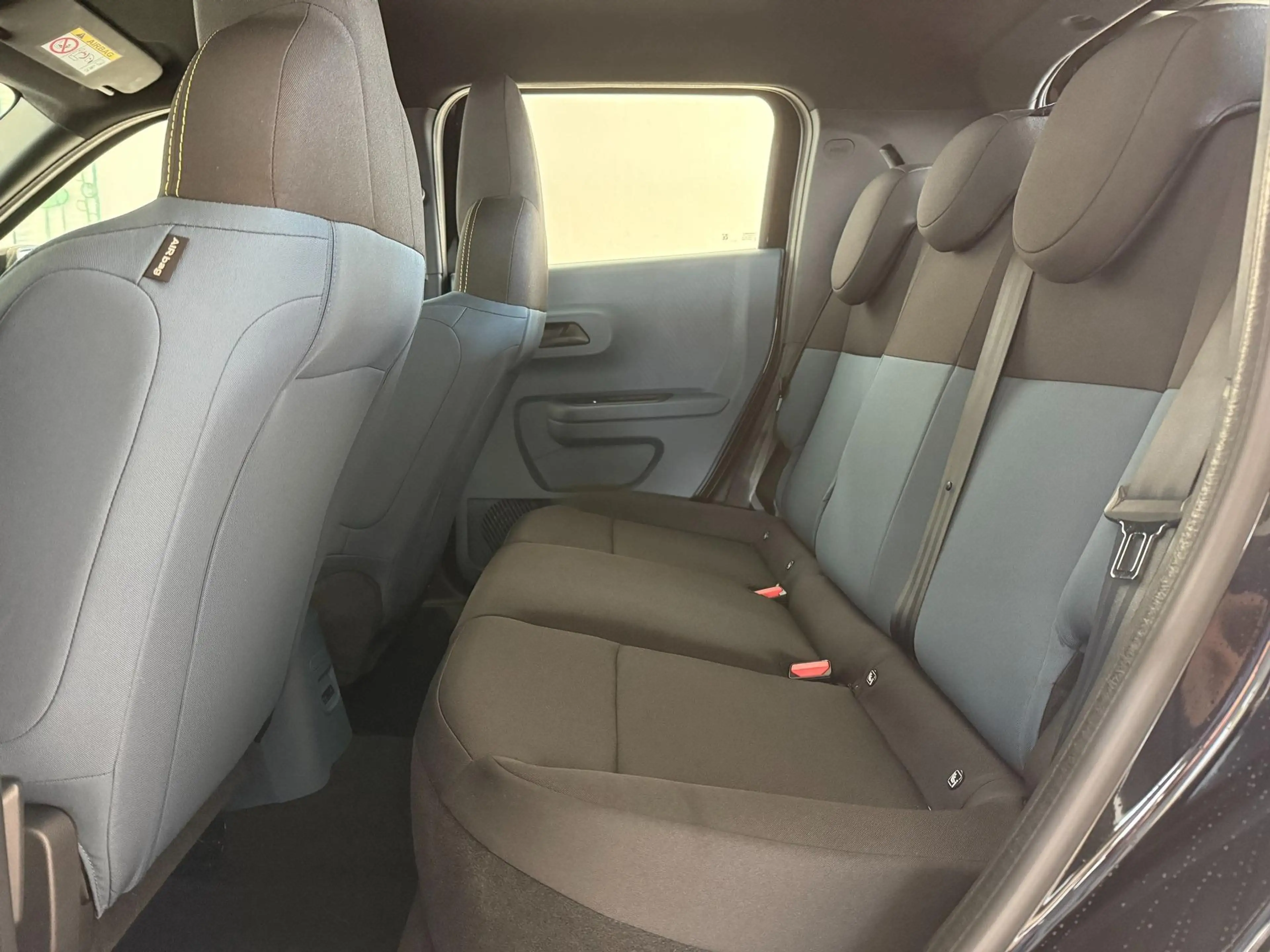 Fiat Grande Panda Icon HYBRID 1.2 eDCT 81 kW (110 PS) Tech-Paket,... — photo 15