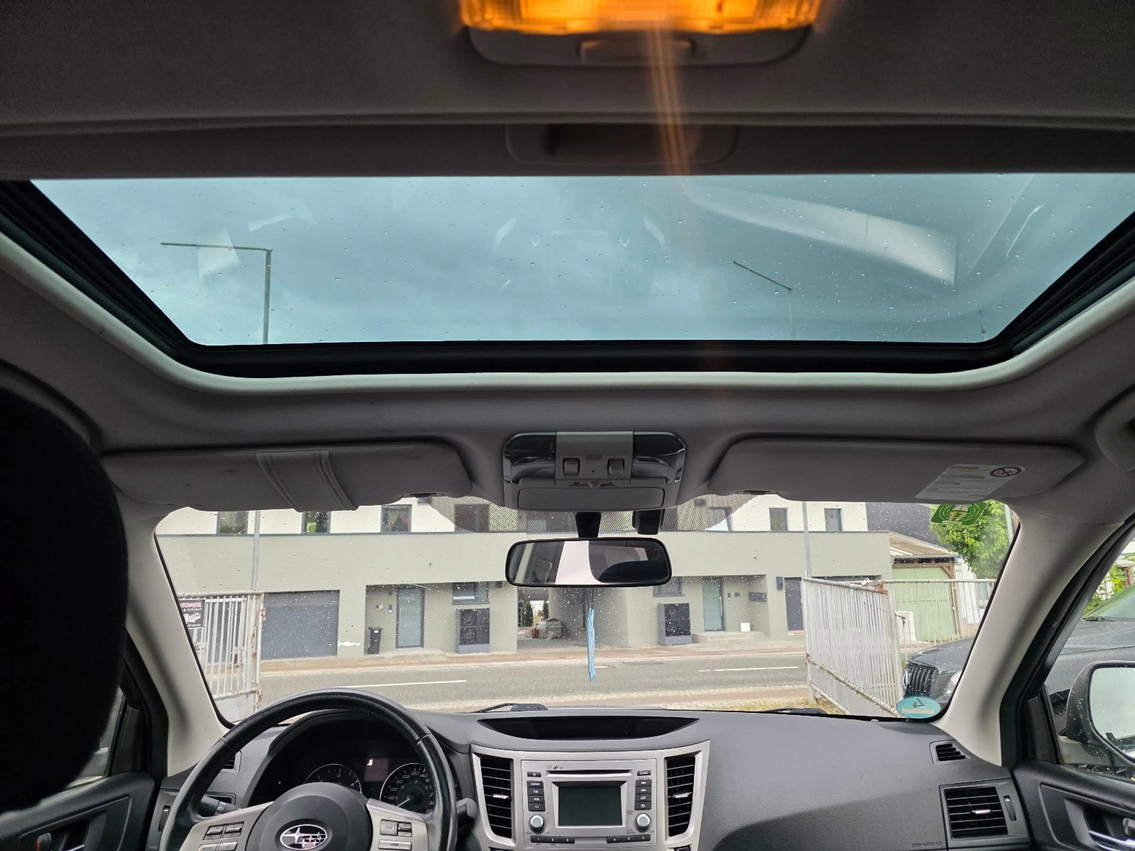 Subaru OUTBACK Legacy Kombi 4x4 Anhängerkupplung — photo 9