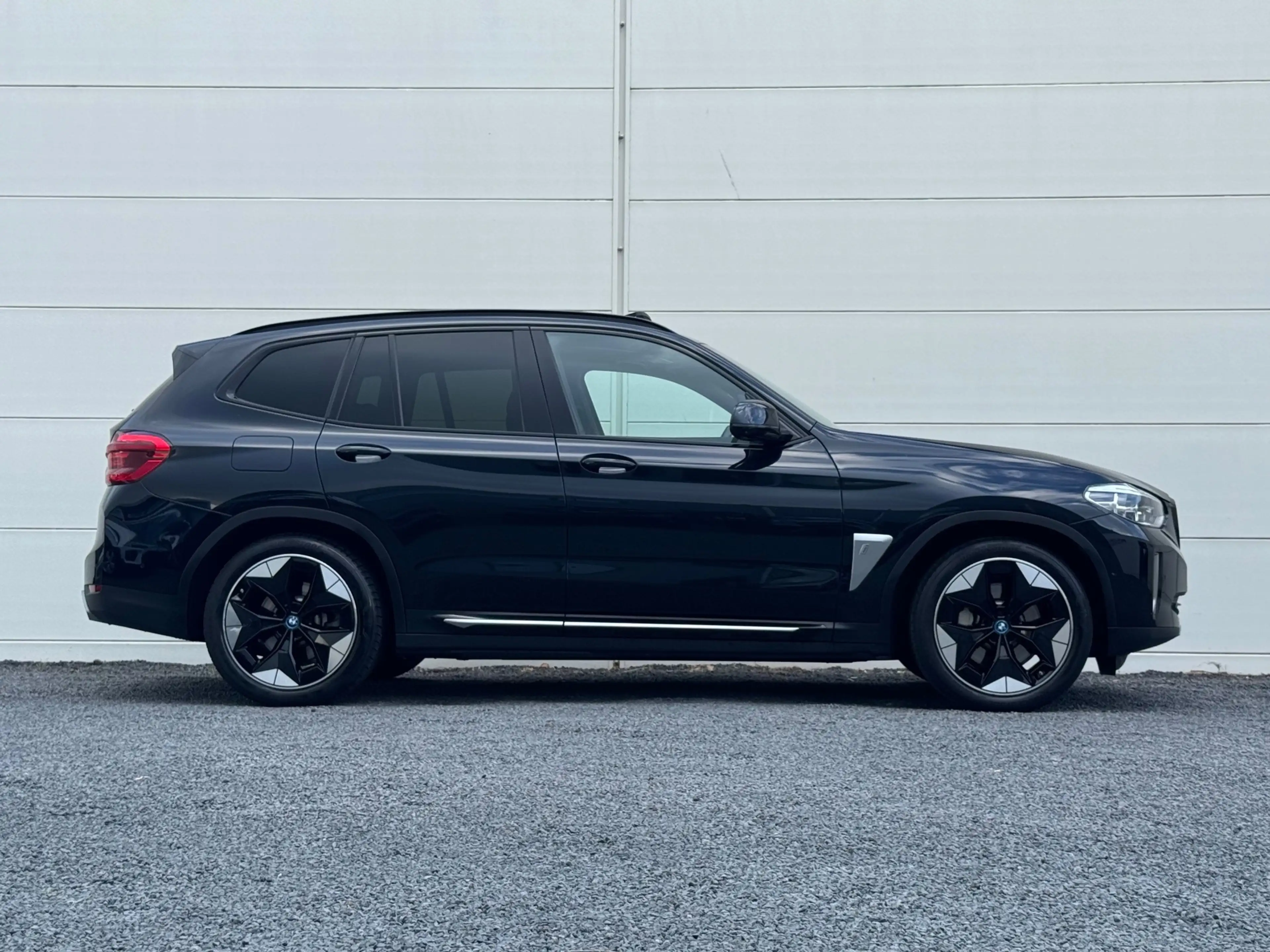 BMW iX3 High Exe 80 kWh Org NL Pano Head up HK 360 Cam Mem — photo 12