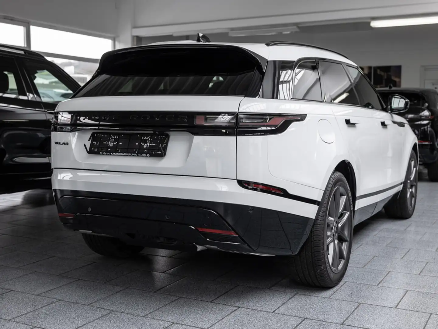 Land Rover Range Rover Velar D300 Dynamic HSE Neupreis: 101.670 Euro Weiß - 2