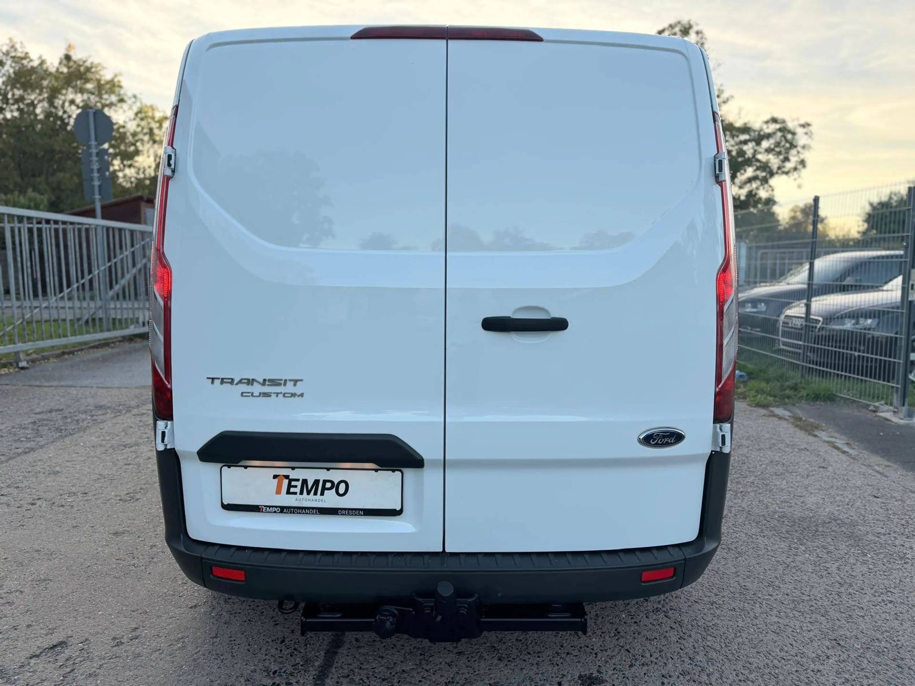 Ford Transit Custom 250 L1 City Light — photo 6