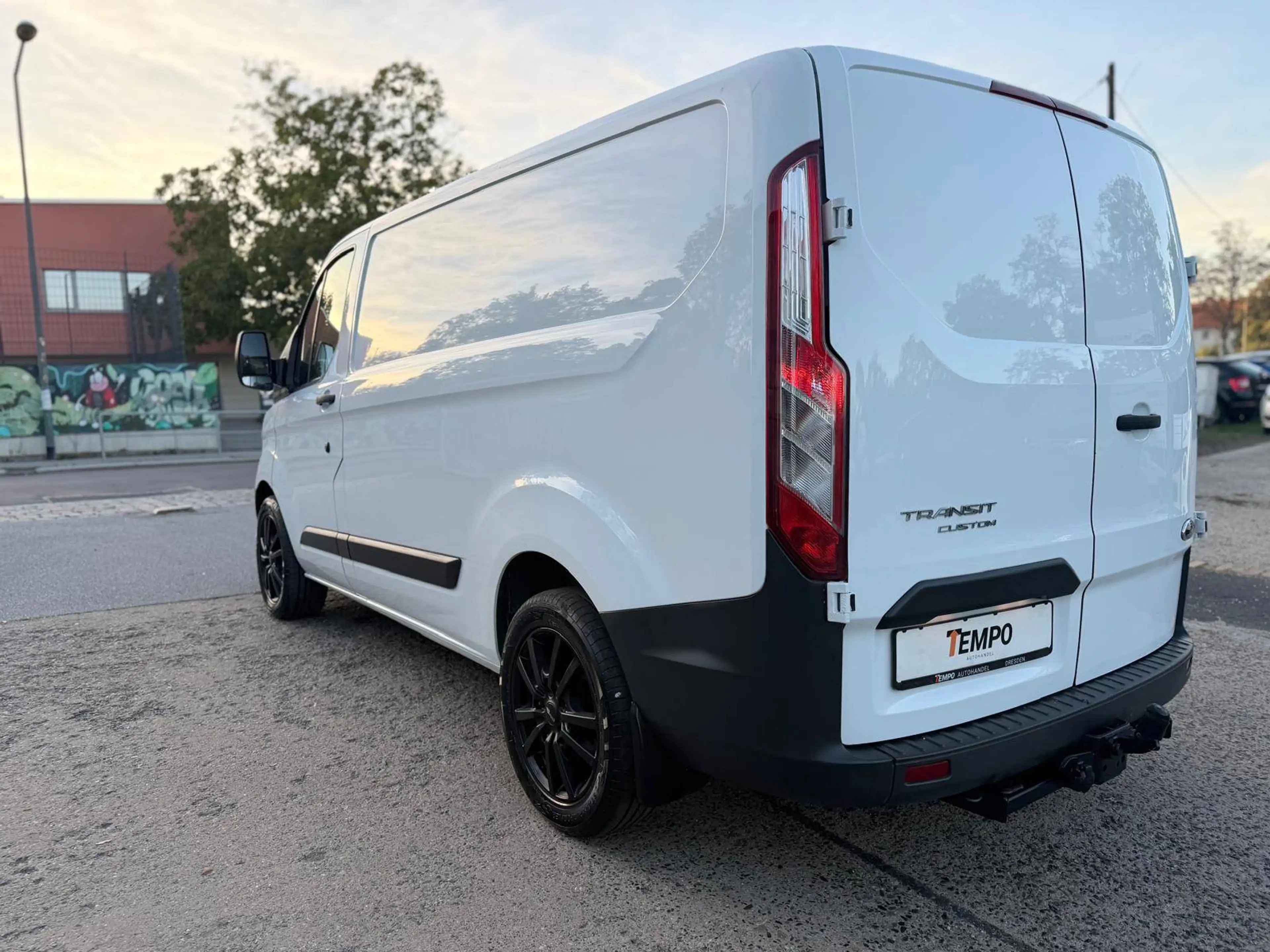 Ford Transit Custom 250 L1 City Light — photo 8