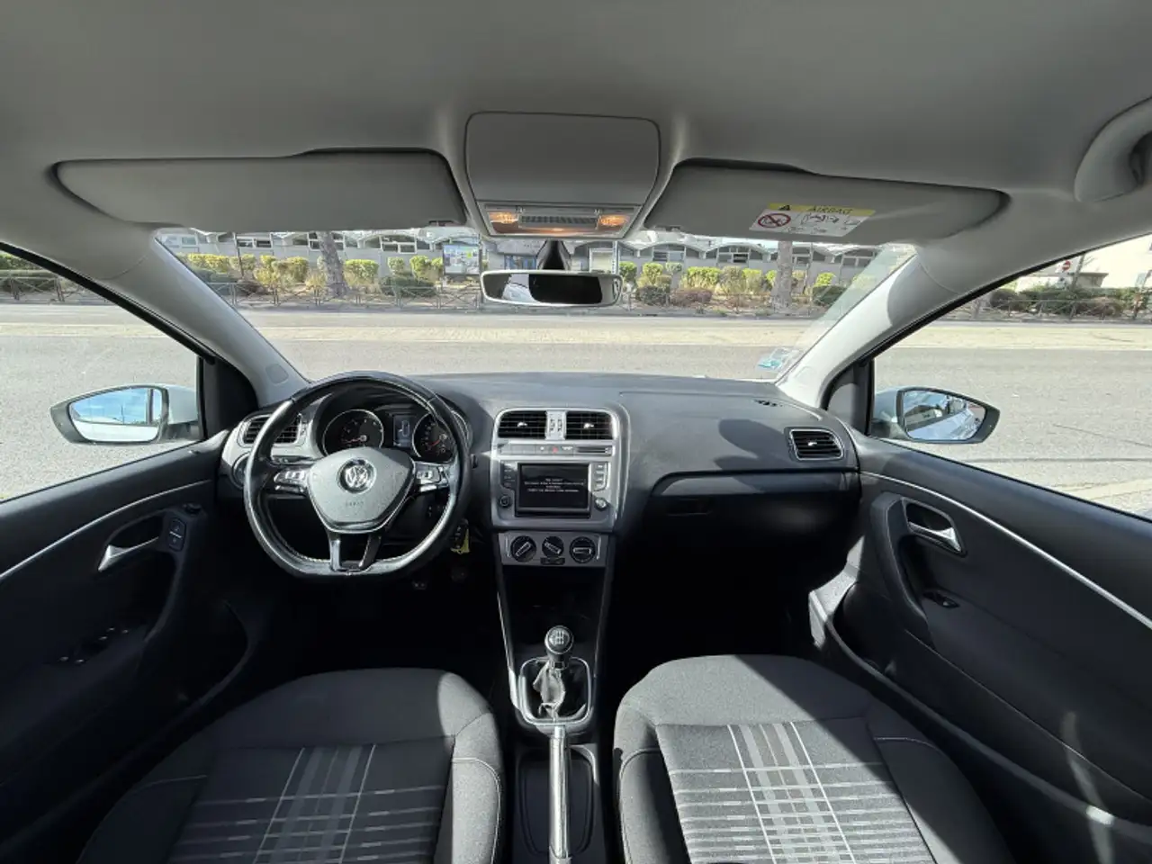 Volkswagen Polo Citadine 5 portes — photo 8