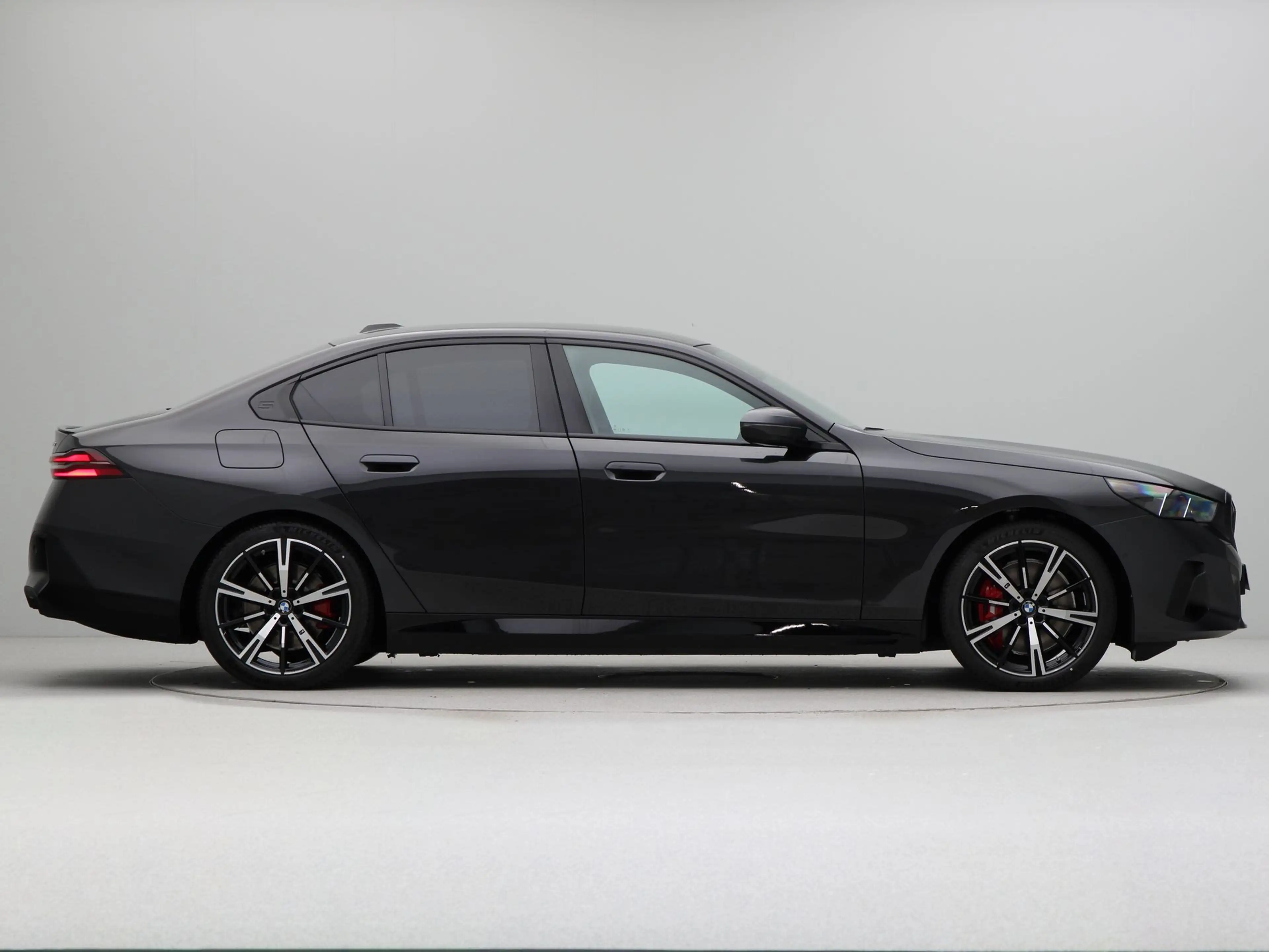 BMW i5 eDrive40 84 kWh M Sport Pro — photo 7