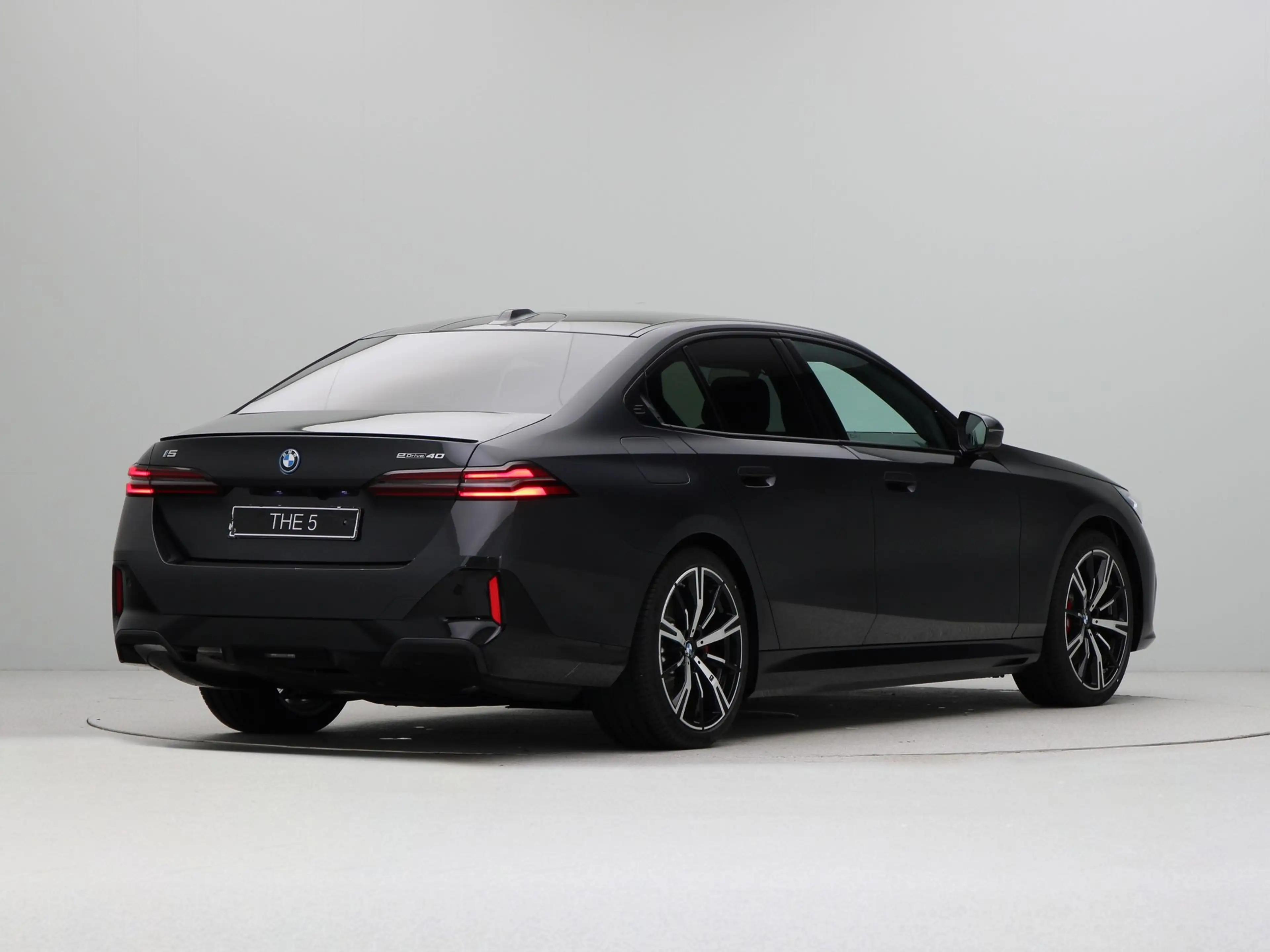 BMW i5 eDrive40 84 kWh M Sport Pro — photo 8
