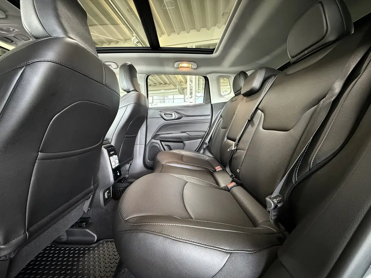 Jeep Compass Summit Plug-In Hybrid 4xe Pano 360° ACC 16