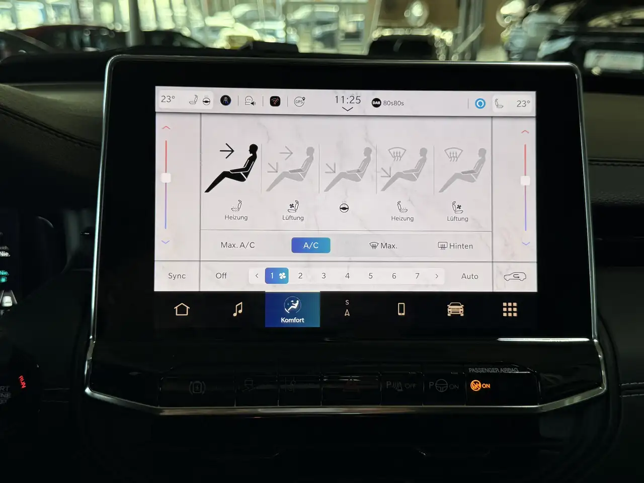 Jeep Compass Summit Plug-In Hybrid 4xe Pano 360° ACC 29