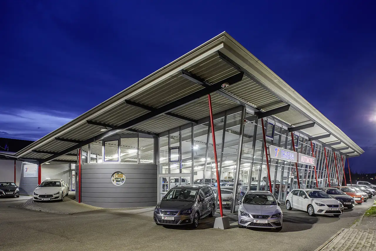 Jeep Compass Summit Plug-In Hybrid 4xe Pano 360° ACC 32