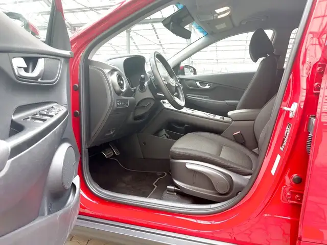 Hyundai Kona view 8