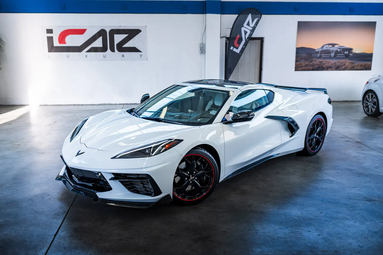 Corvette C8 Stingray 6.2L V8 502cv auto Weiß - 1